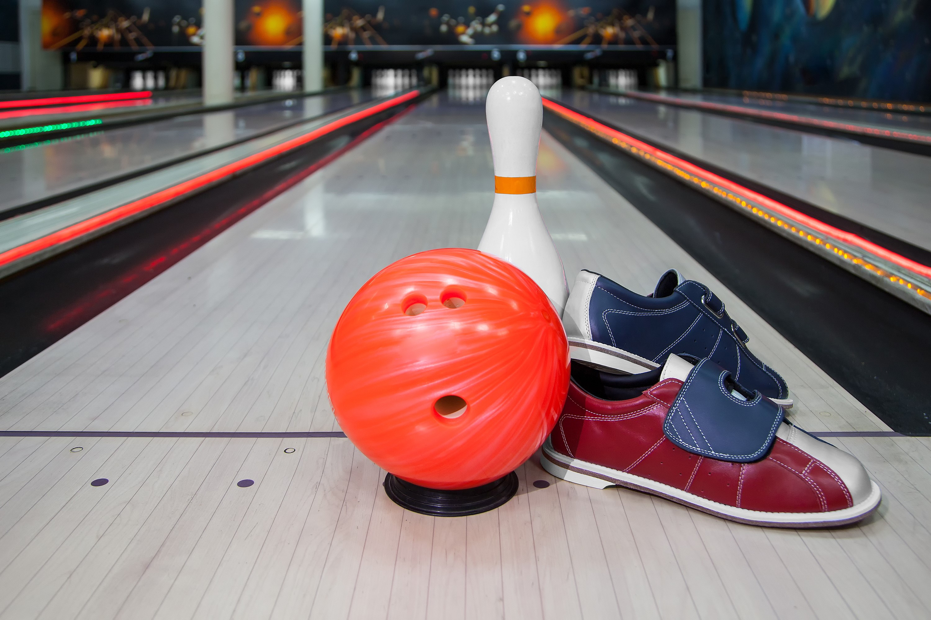 Ten Pin Bowling, Balls, Plimsoll Shoe Gallery HD Wallpaper