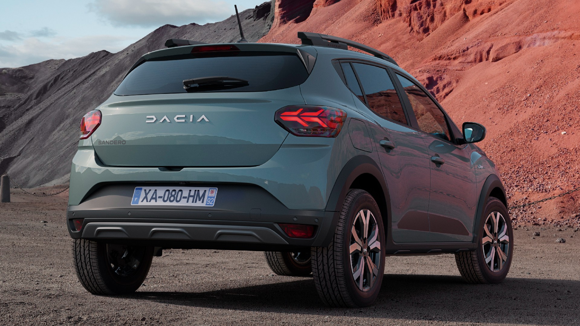 Dacia's New Emblem And Visual Identity Applied In The Entire Lineup