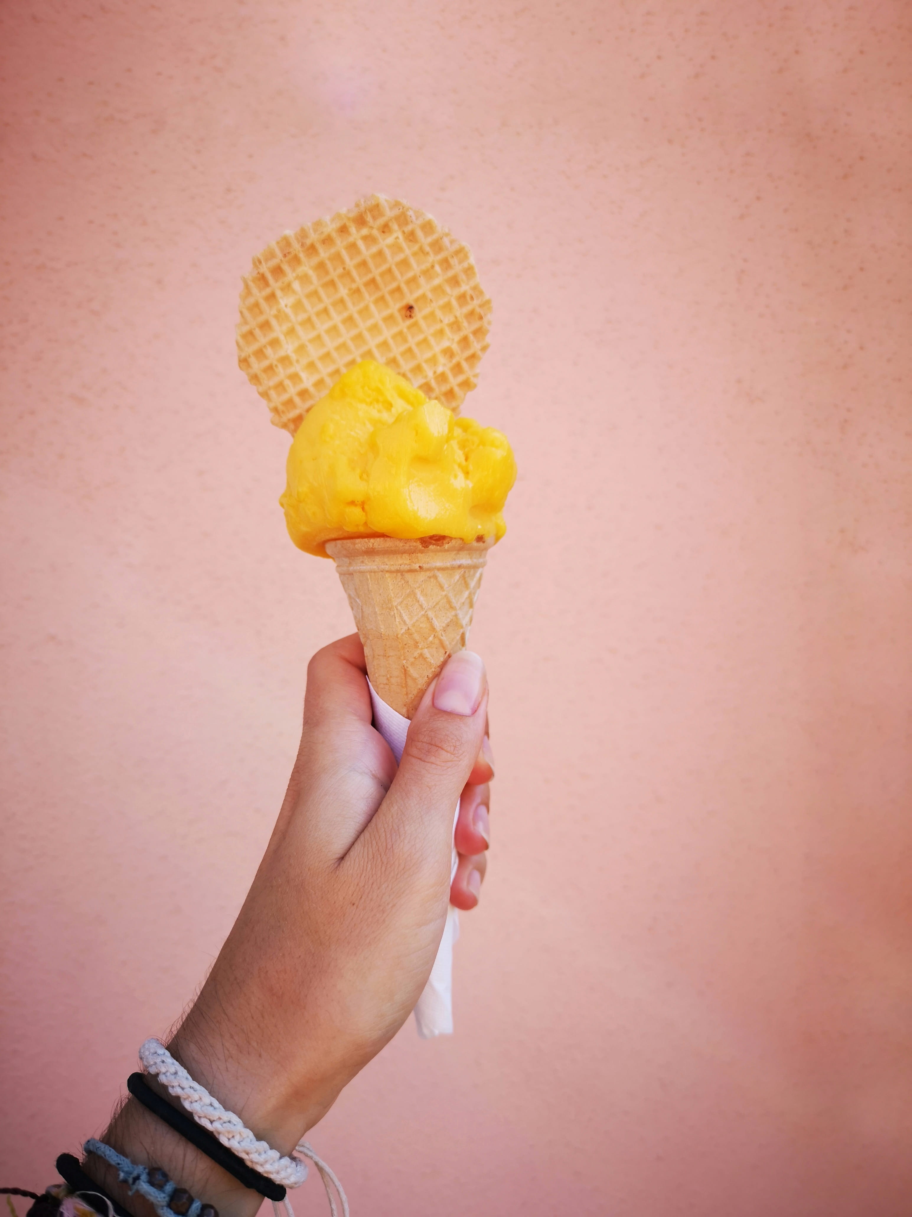 Wallpaper / hand, human body part, summer vibes, human limb, summer, sweet, real people, unhealthy eating, ice cream cone, mango ice cream, dairy product, frozen, 4K free download