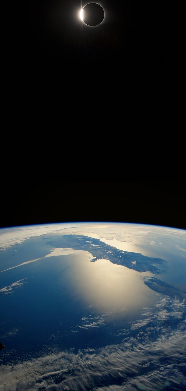 Galaxy Z fold 2 wallpaper and audio