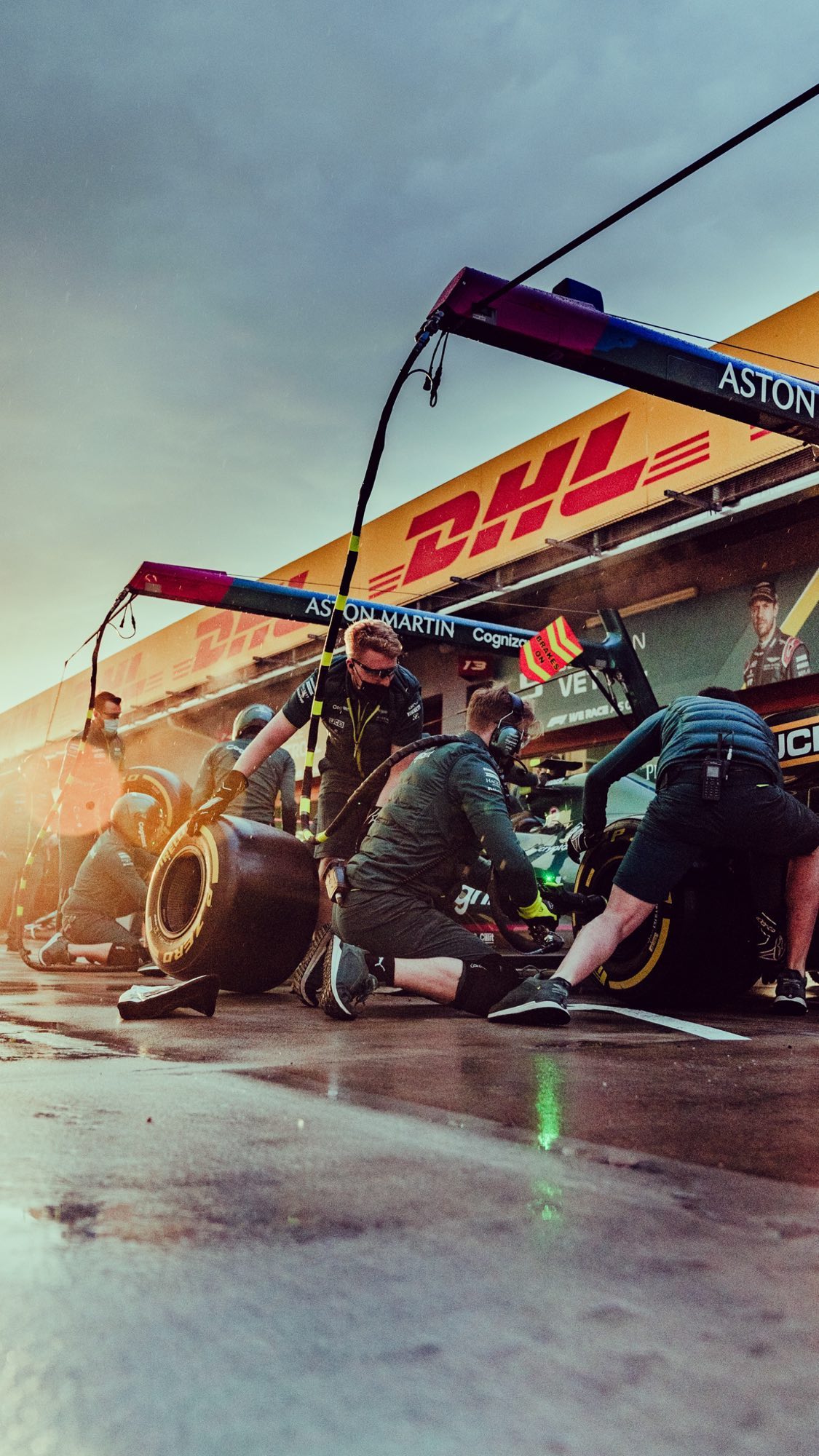 Some Aston Martin F1 phone wallpaper