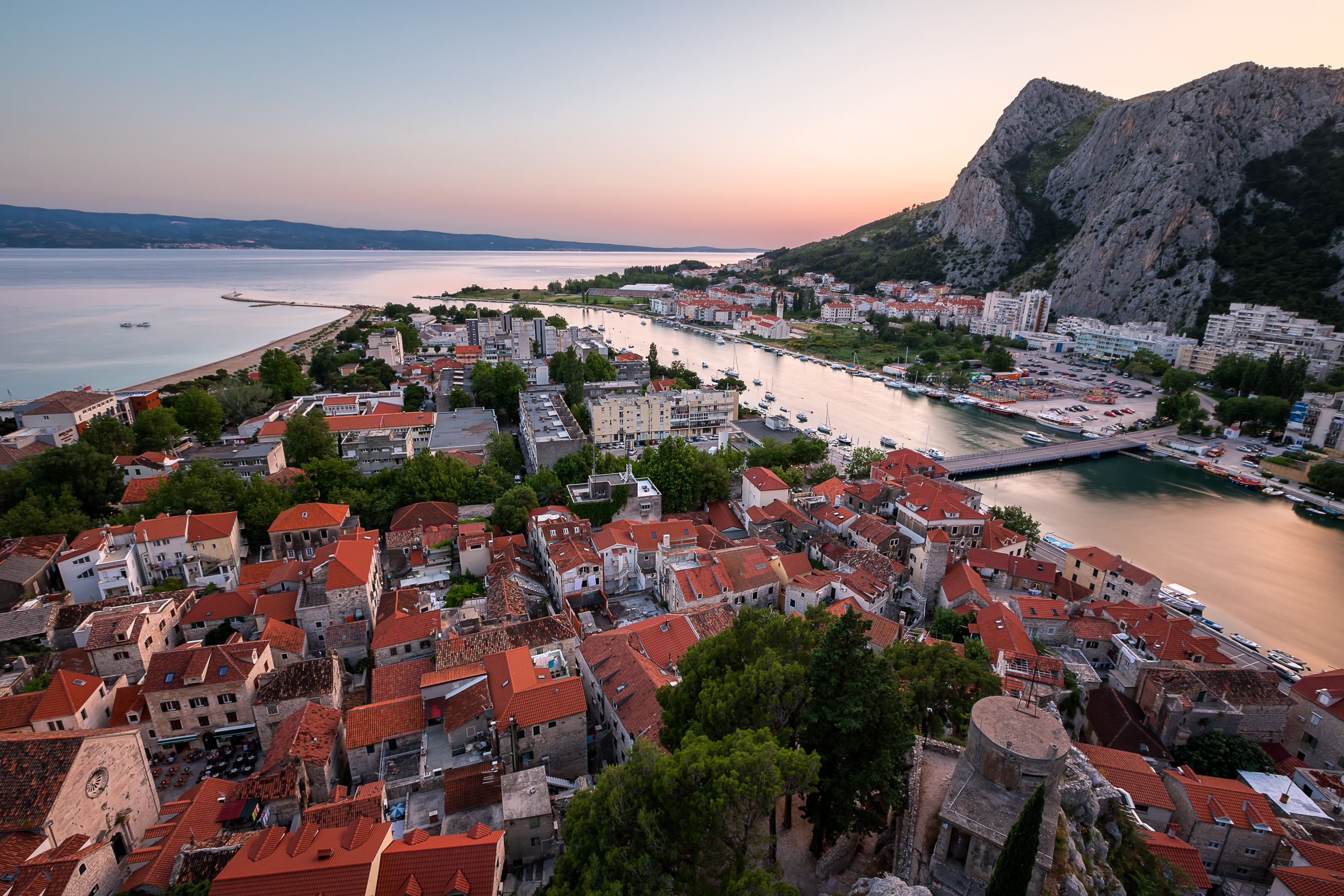 HD desktop wallpaper: Building, Mountain, Panorama, River, Town, Croatia, Man Made, Adriatic Sea, Omiš, Towns download free picture