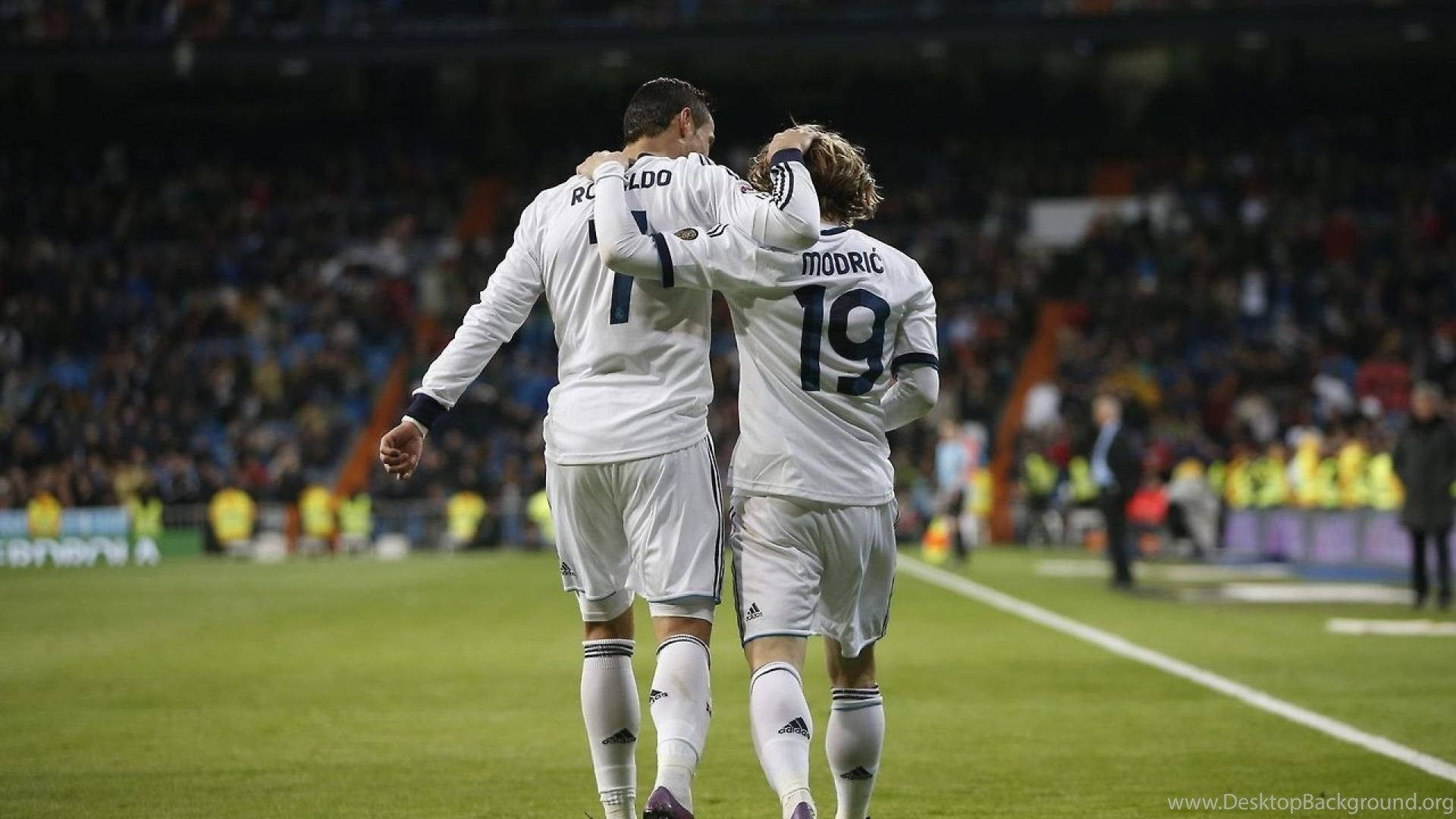 Download Luka Modric And Cristiano Ronaldo Cool Shot Wallpaper