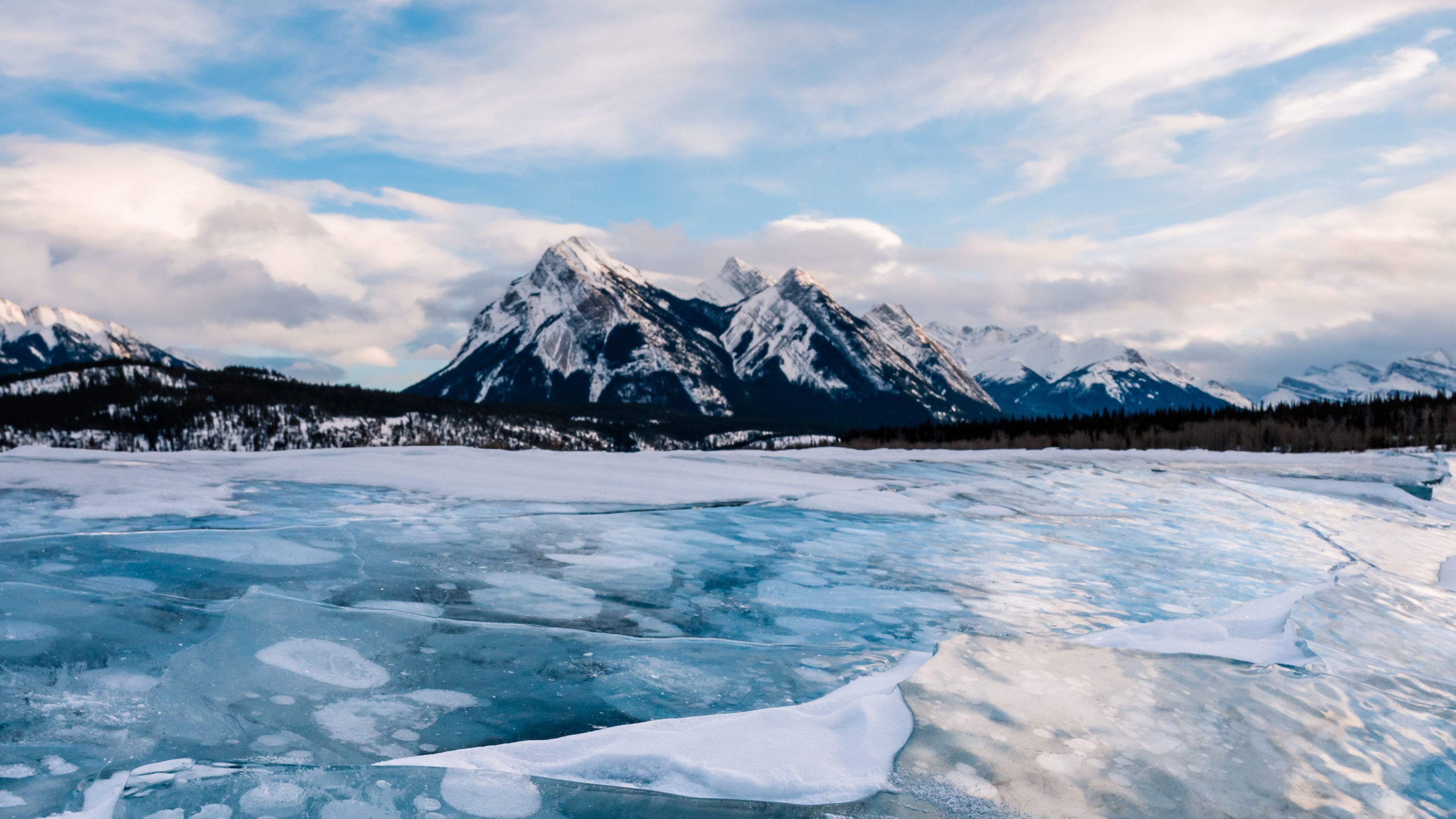 Download wallpaper 3840x2160 ice, lake, mountains, winter, landscape 4k uhd 16:9 HD background