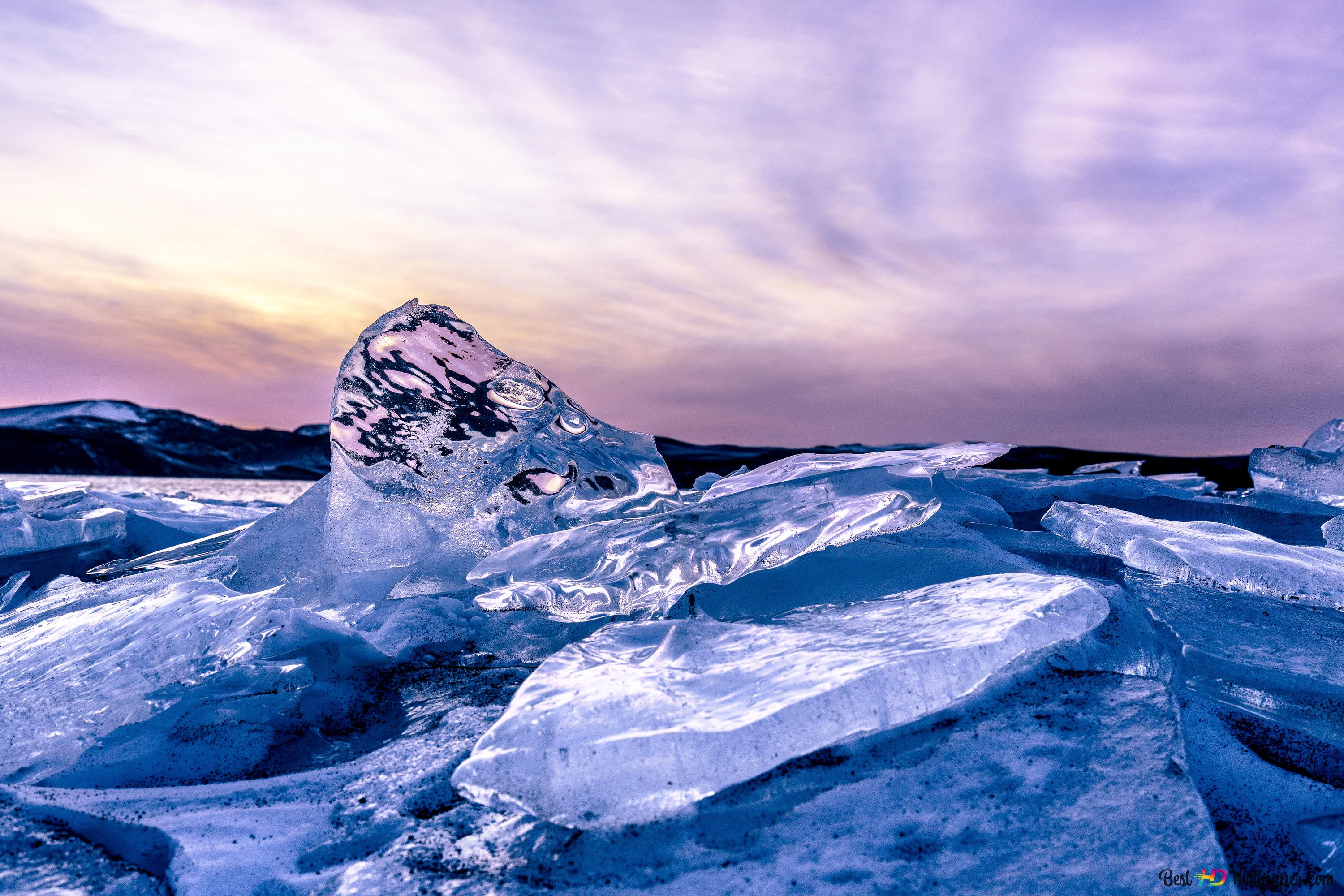 Winter Ice in Reykjanes 4K wallpaper download