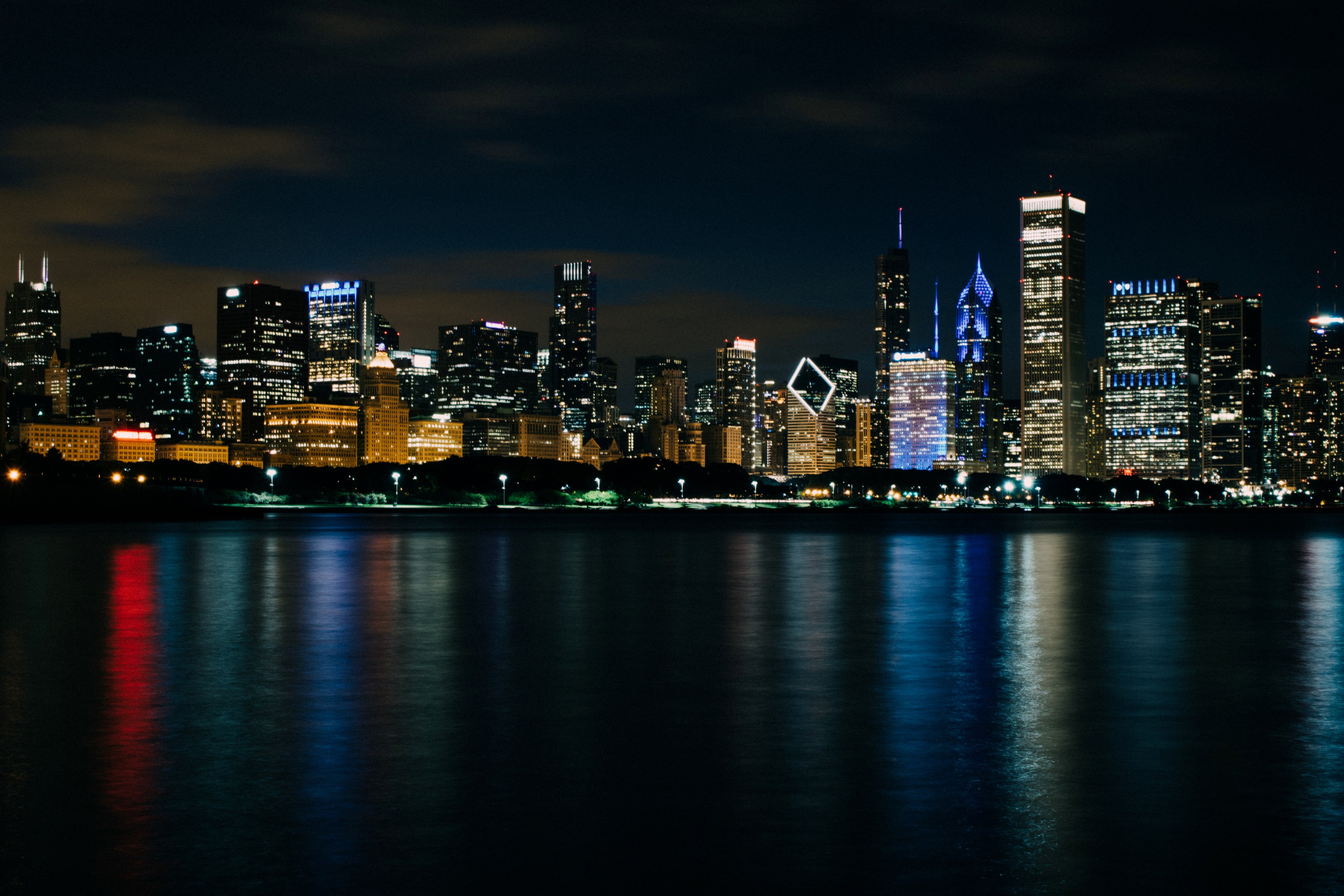 Wallpaper / city downtown downtown chicago and dark HD 4k wallpaper free download