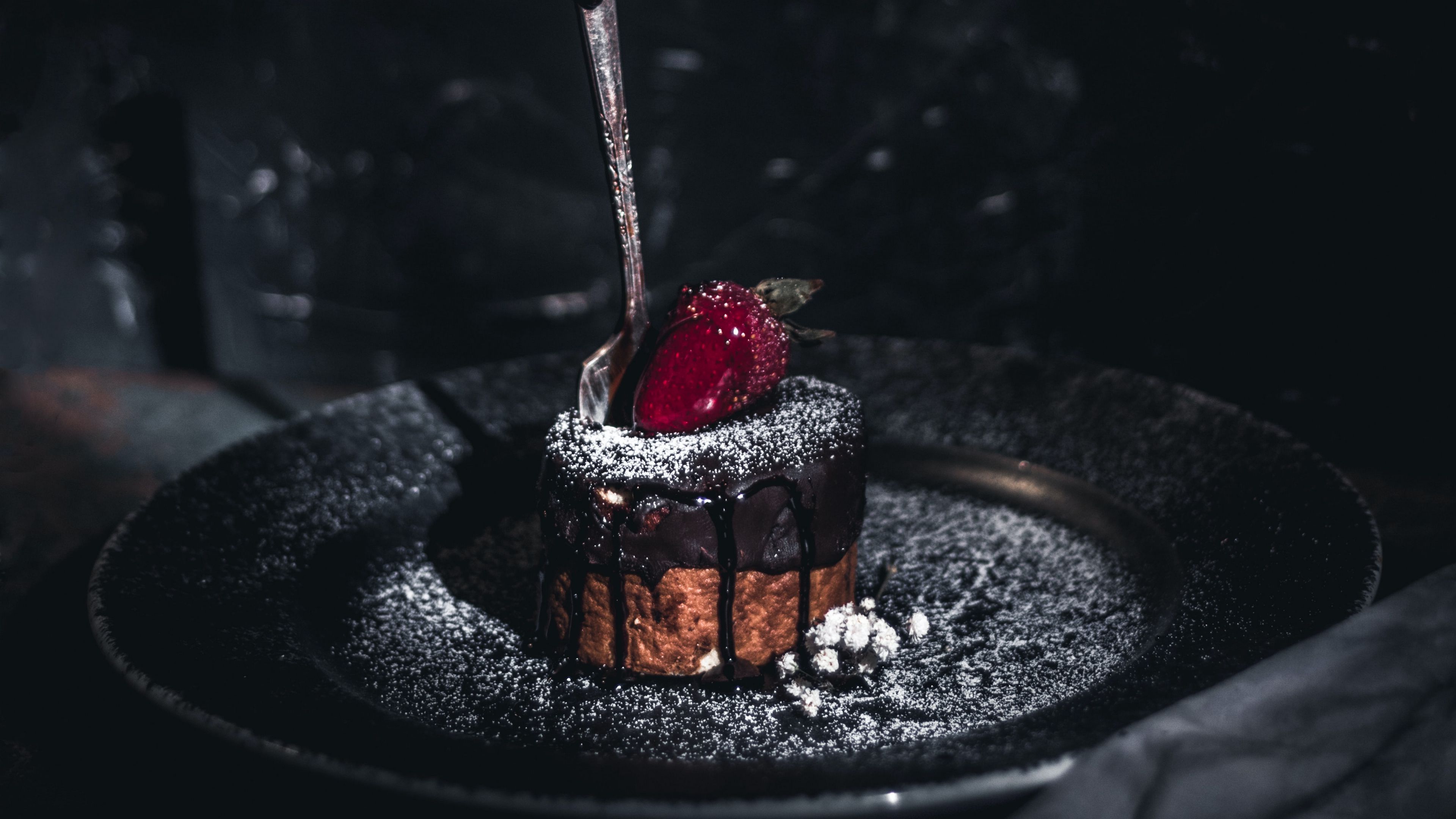 Download wallpaper 3840x2160 cake, dessert, strawberry, spoon, dark 4k uhd 16:9 HD background