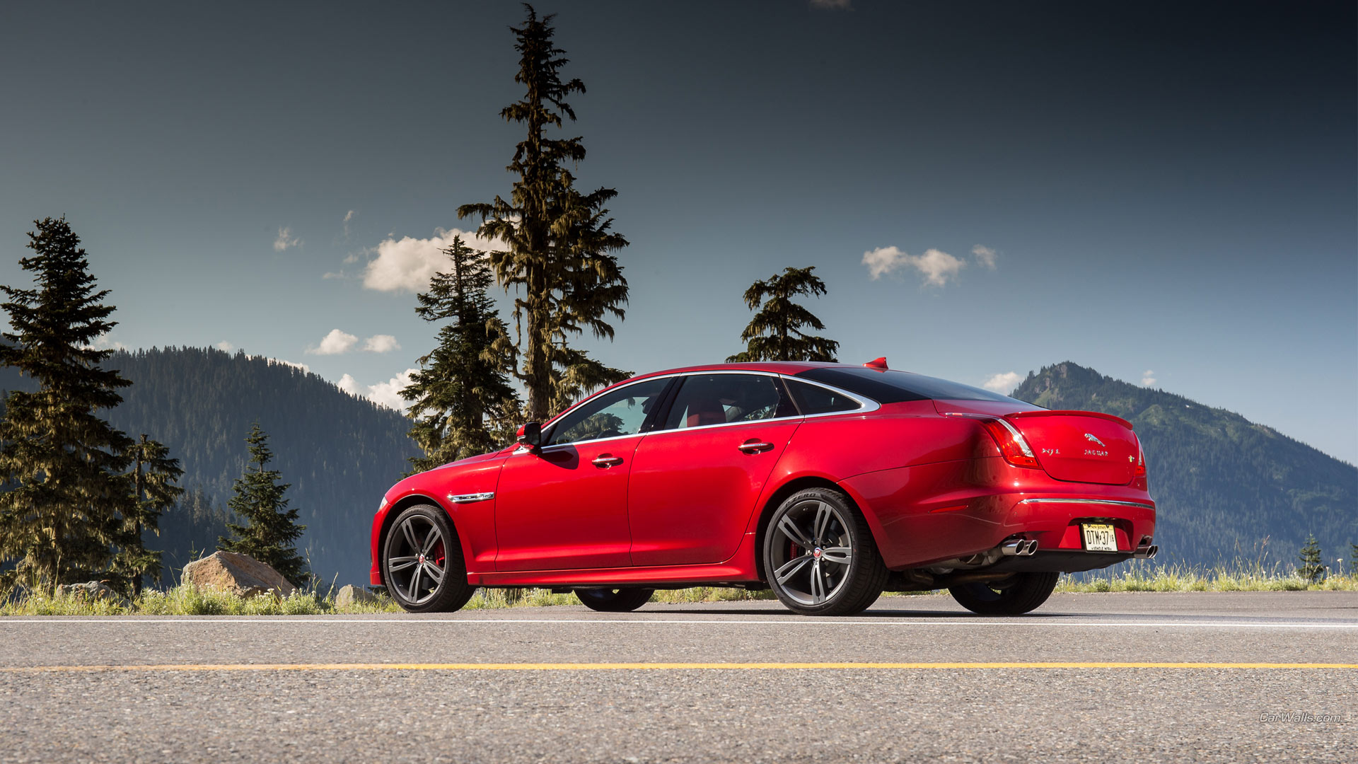 Jaguar XJR HD Wallpaper