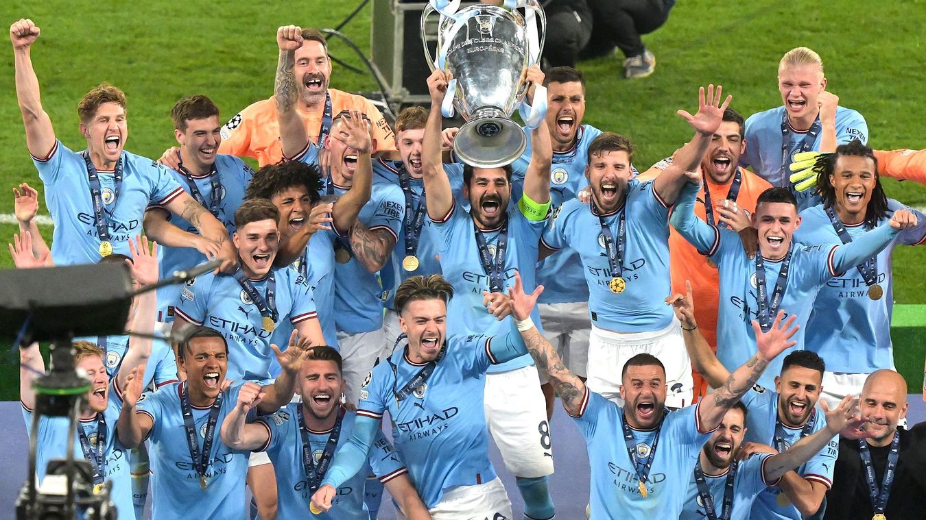 Raw emotion: Man City's celebrations in 10 photo