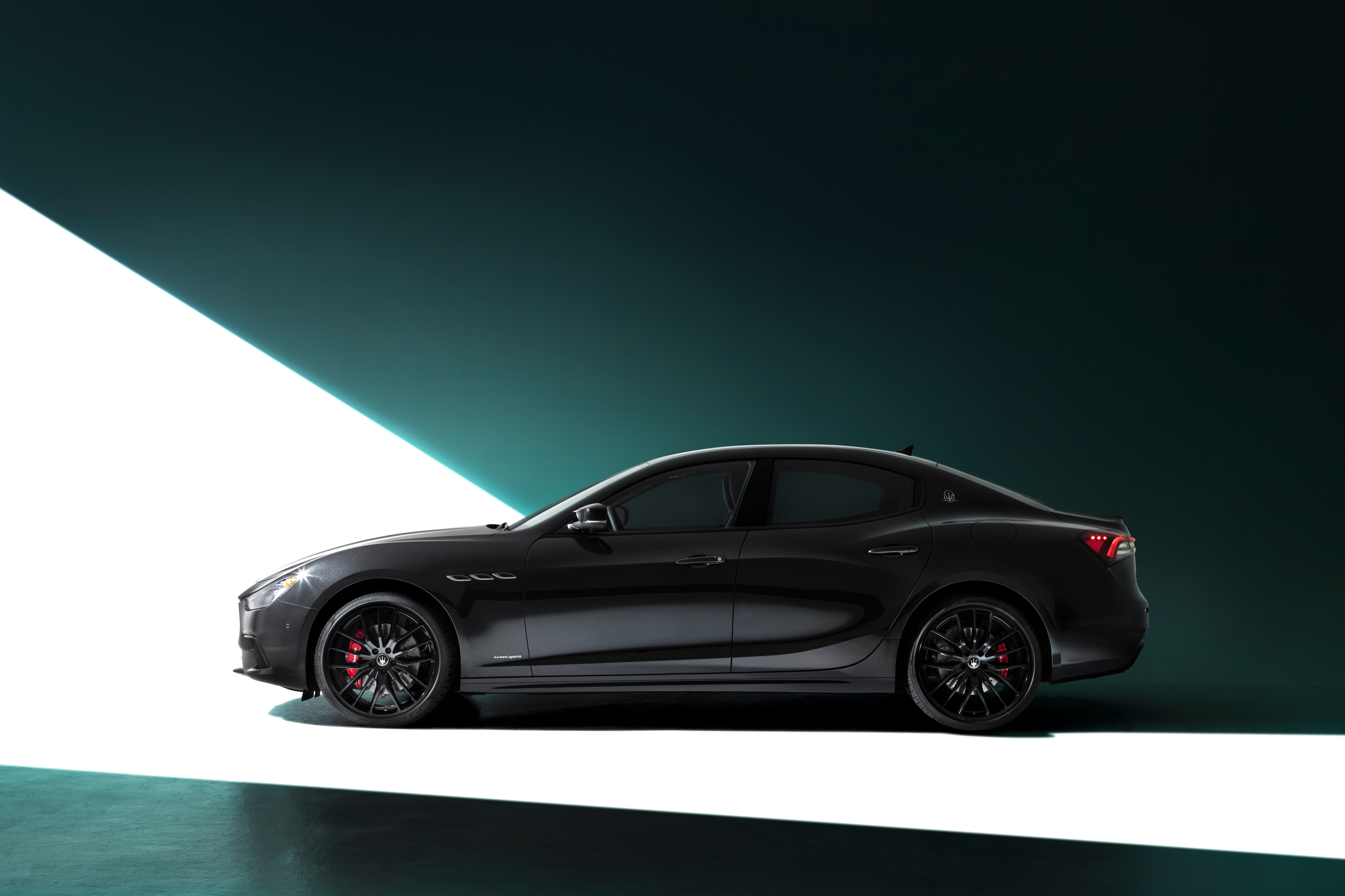 Wallpaper 4k Maserati Ghibli S Q4 GranSport Nerissimo Pack 2021 4k Wallpaper