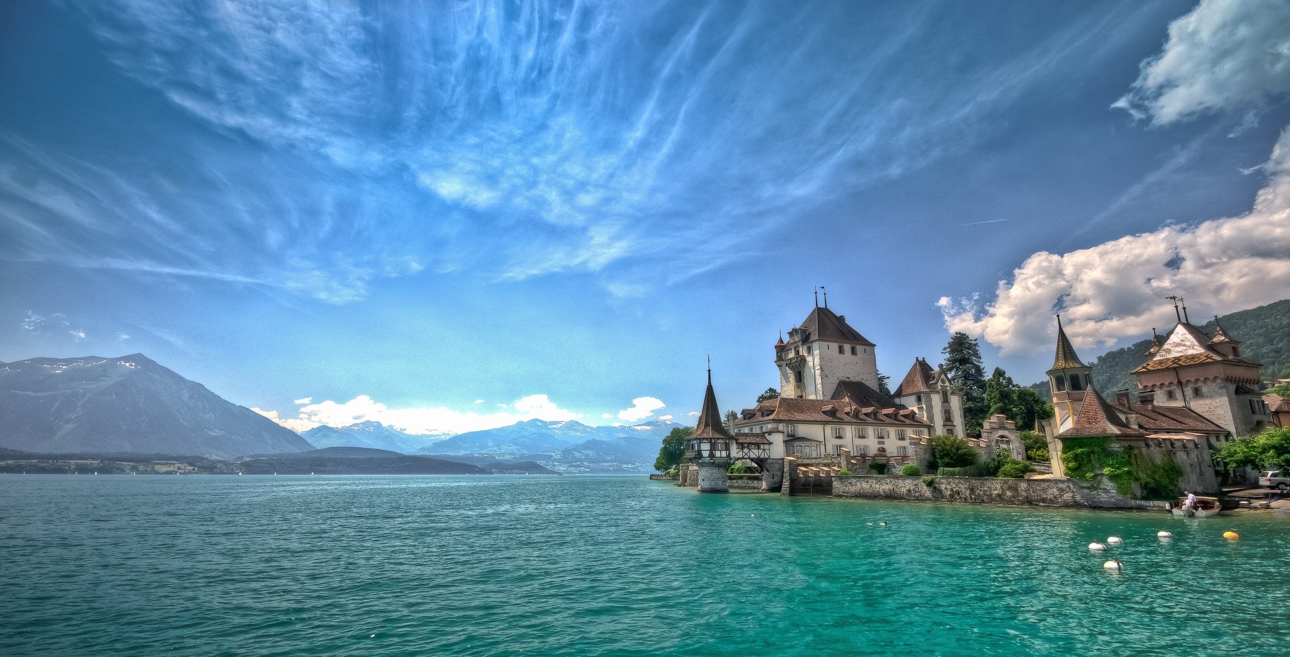 Wallpaper, landscape, sea, bay, lake, water, nature, reflection, sky, clouds, green, blue, castle, coast, panorama, summer, fjord, Switzerland, Lake Thun, Terrain, cloud, computer wallpaper, mountain range, 2521x1284 px 2521x1284
