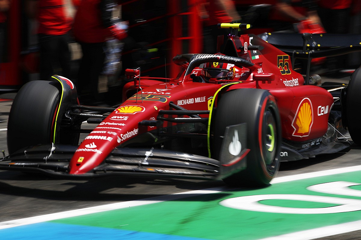 Sainz thinks criticism of Ferrari's F1 strategy is unfair