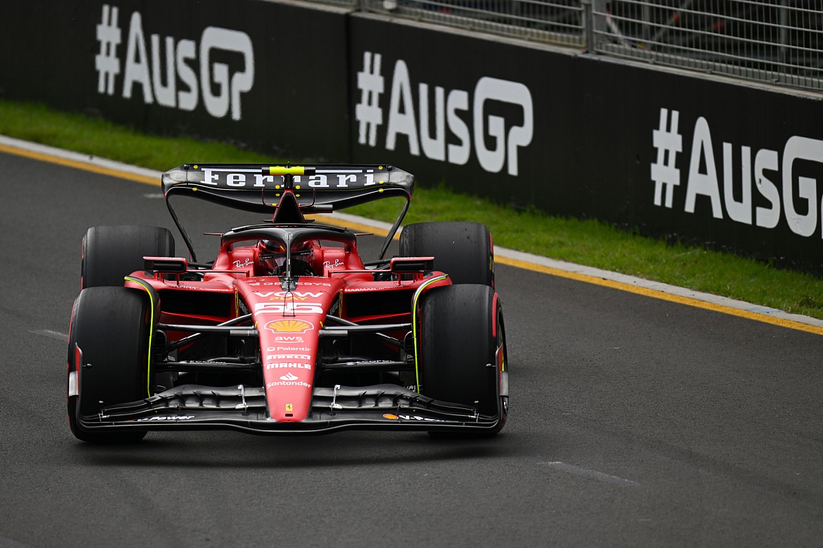 Sainz: Ferrari has different approach for F1 Australian GP focus