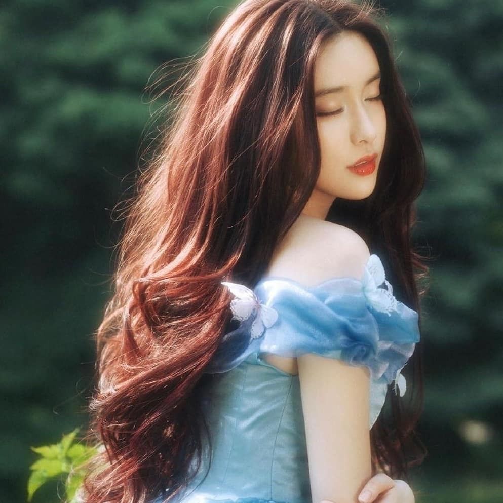 You​王肖— Meng Ziyi, 孟子义: เมิ่ง จื่ออี้. Beauty, Asian beauty, Hair styles