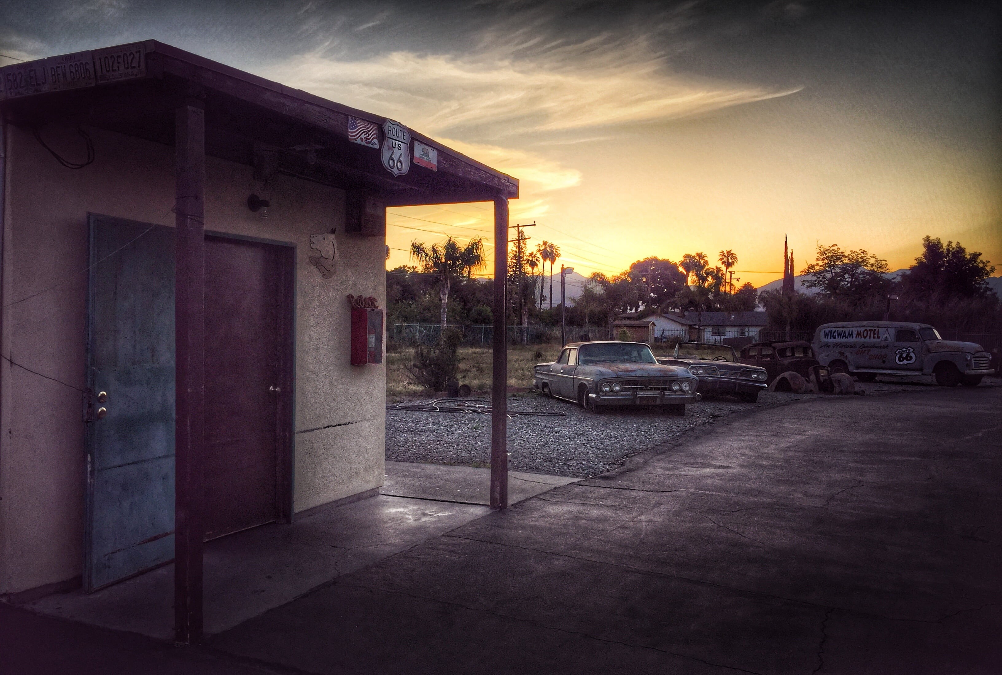 Wallpaper / america, highway, traffic, nature, building, retro, car, house, travel, transportation, road, usa, light, sunset, refueling, architecture, gas station free download
