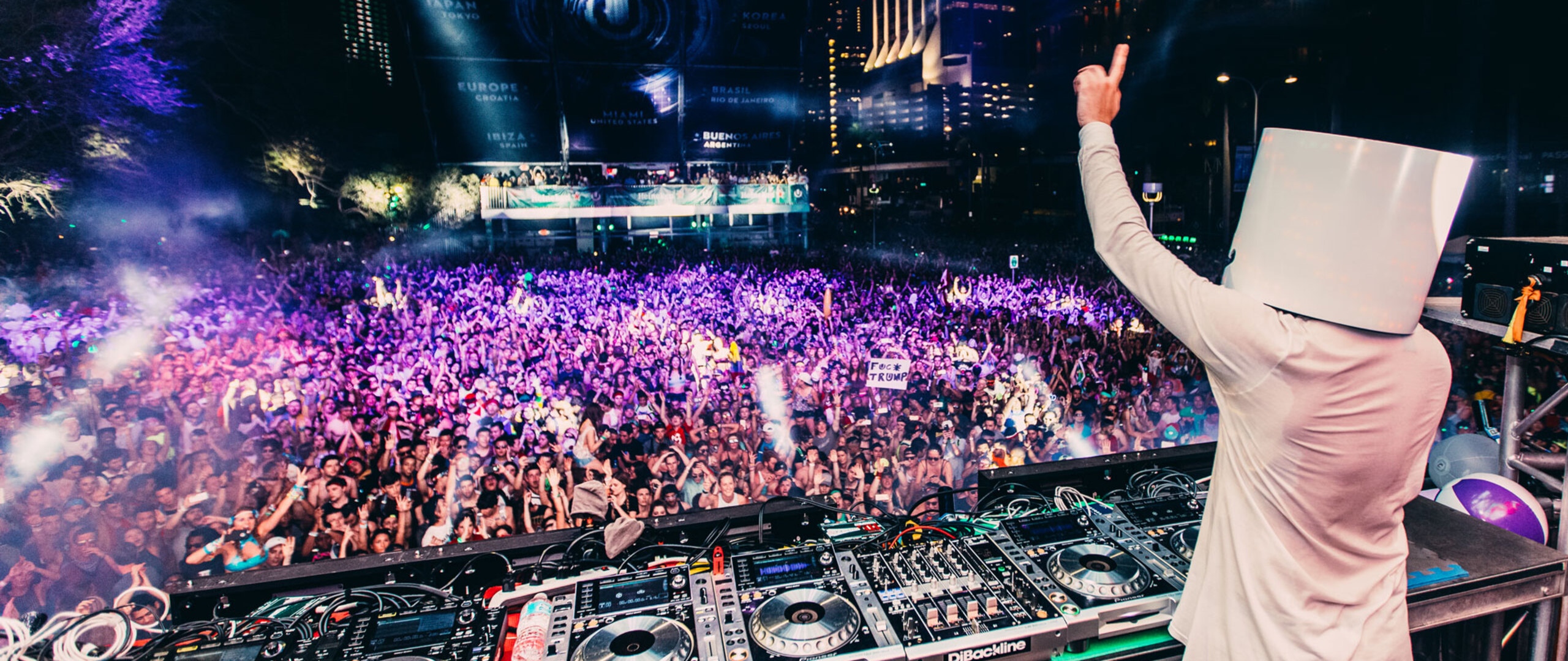 Dj play Wallpaper Download