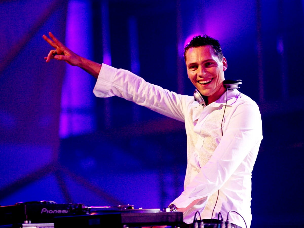 Dj, Tiesto, Music Artist background