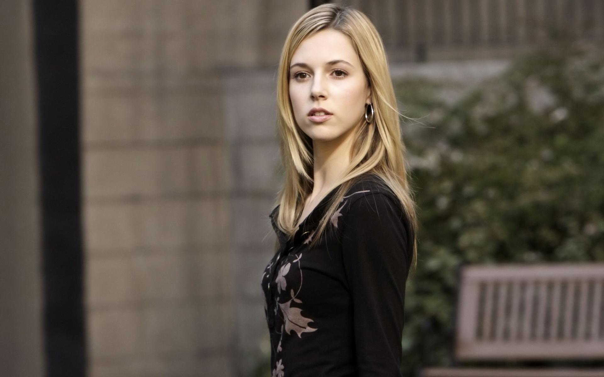 Photo Alona Tal Celebrities