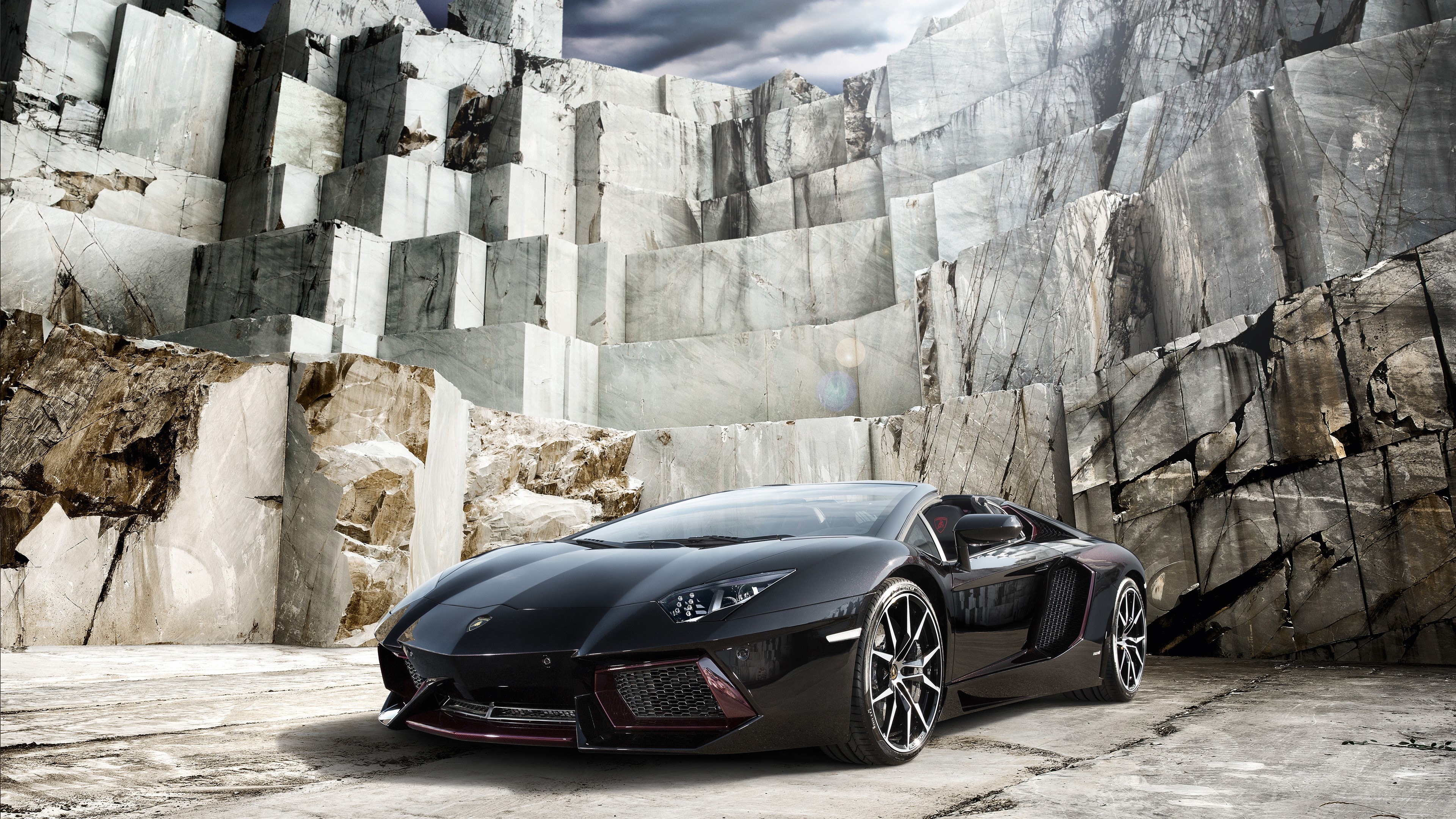 Black Lamborghini Aventador 4k