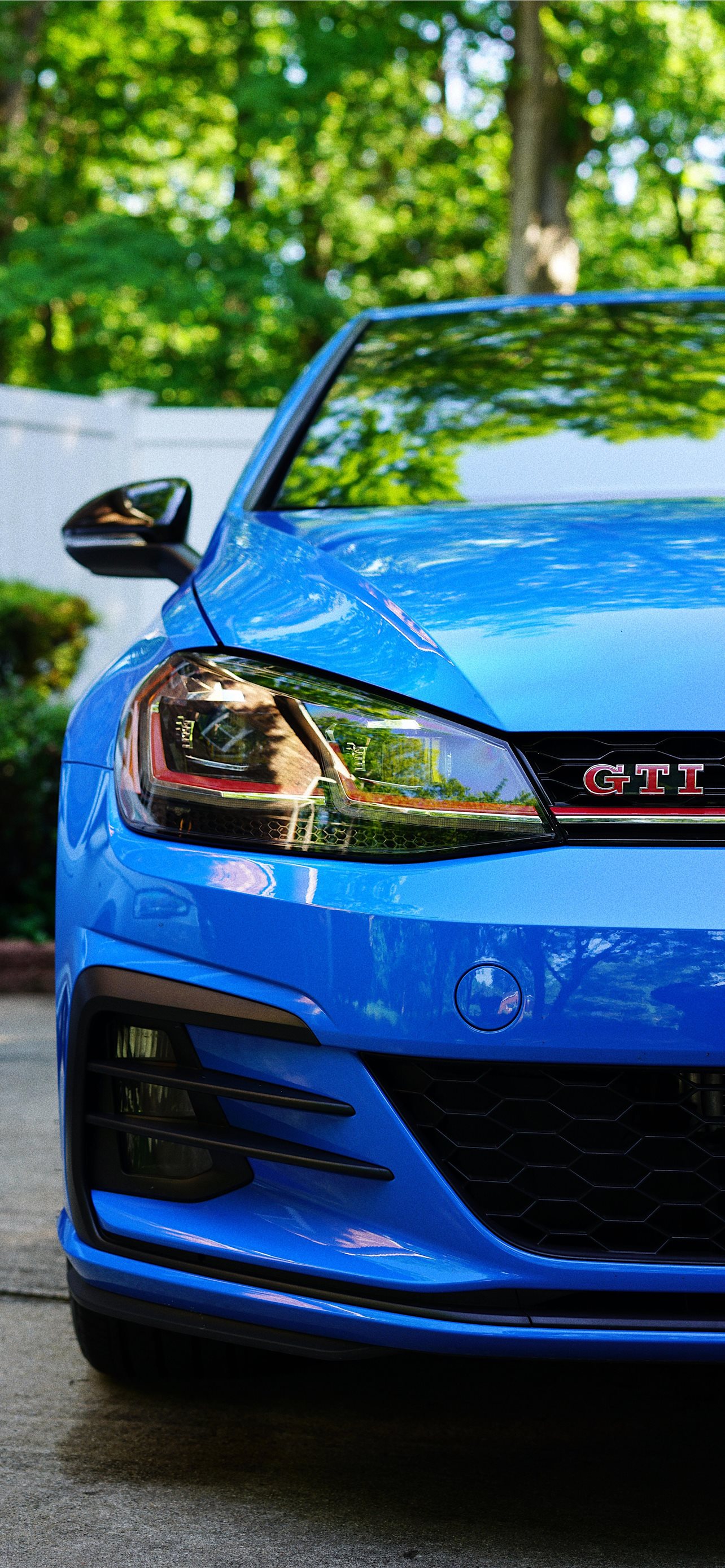 volkswagen golf r iPhone Wallpaper