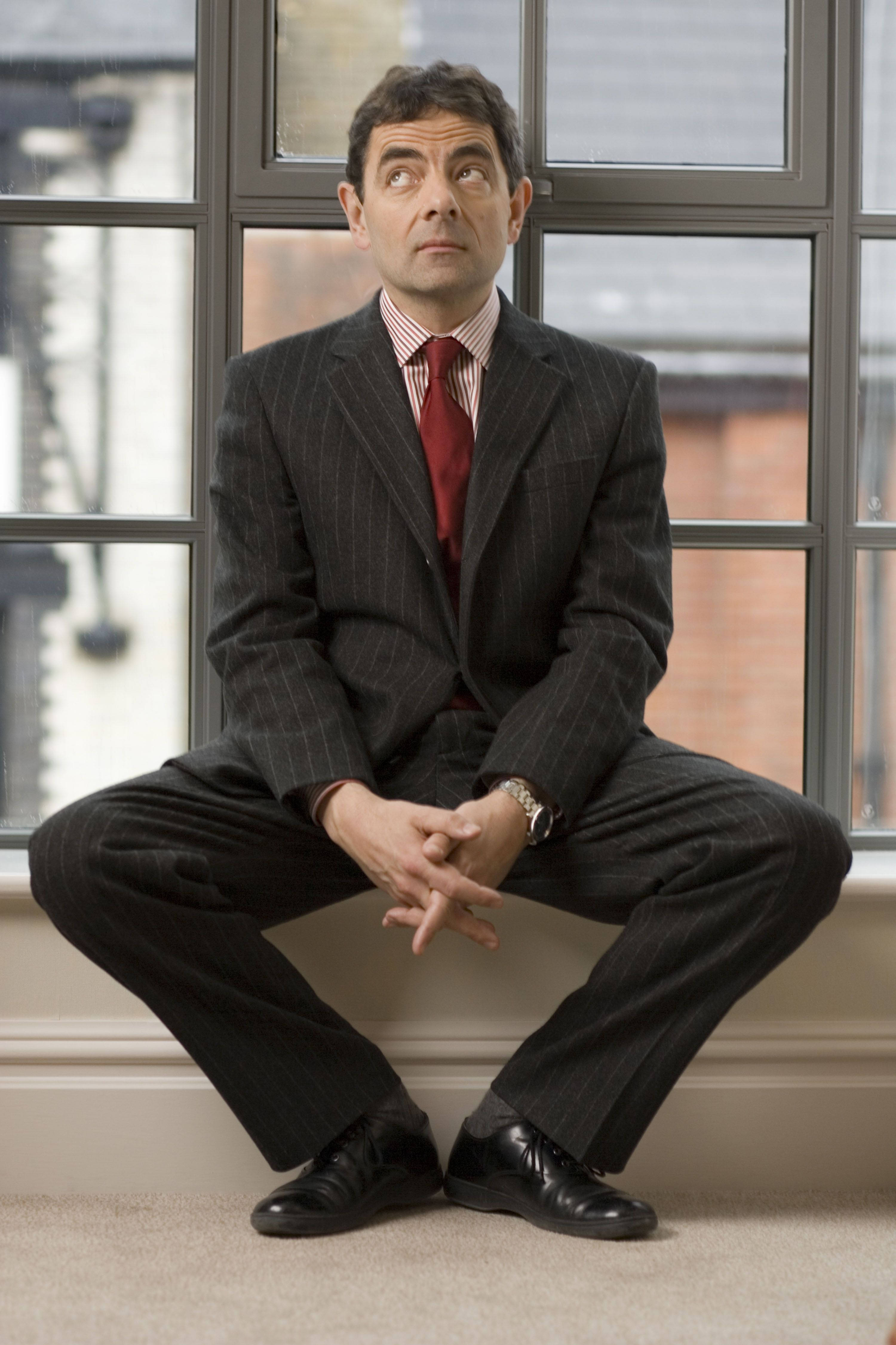 Download Sitting Mr Bean 4K Wallpaper