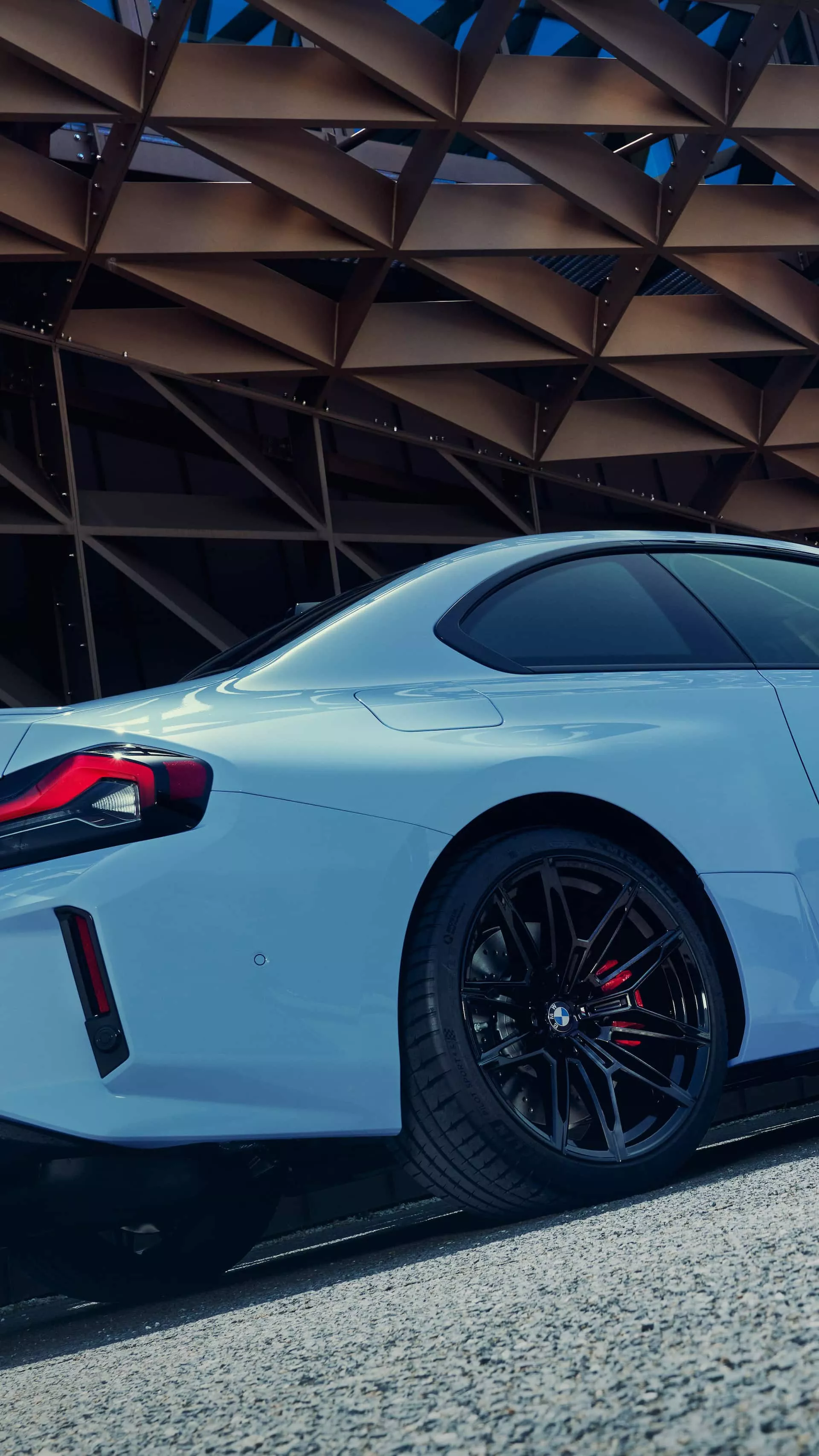 Exclusive: BMW wallpaper