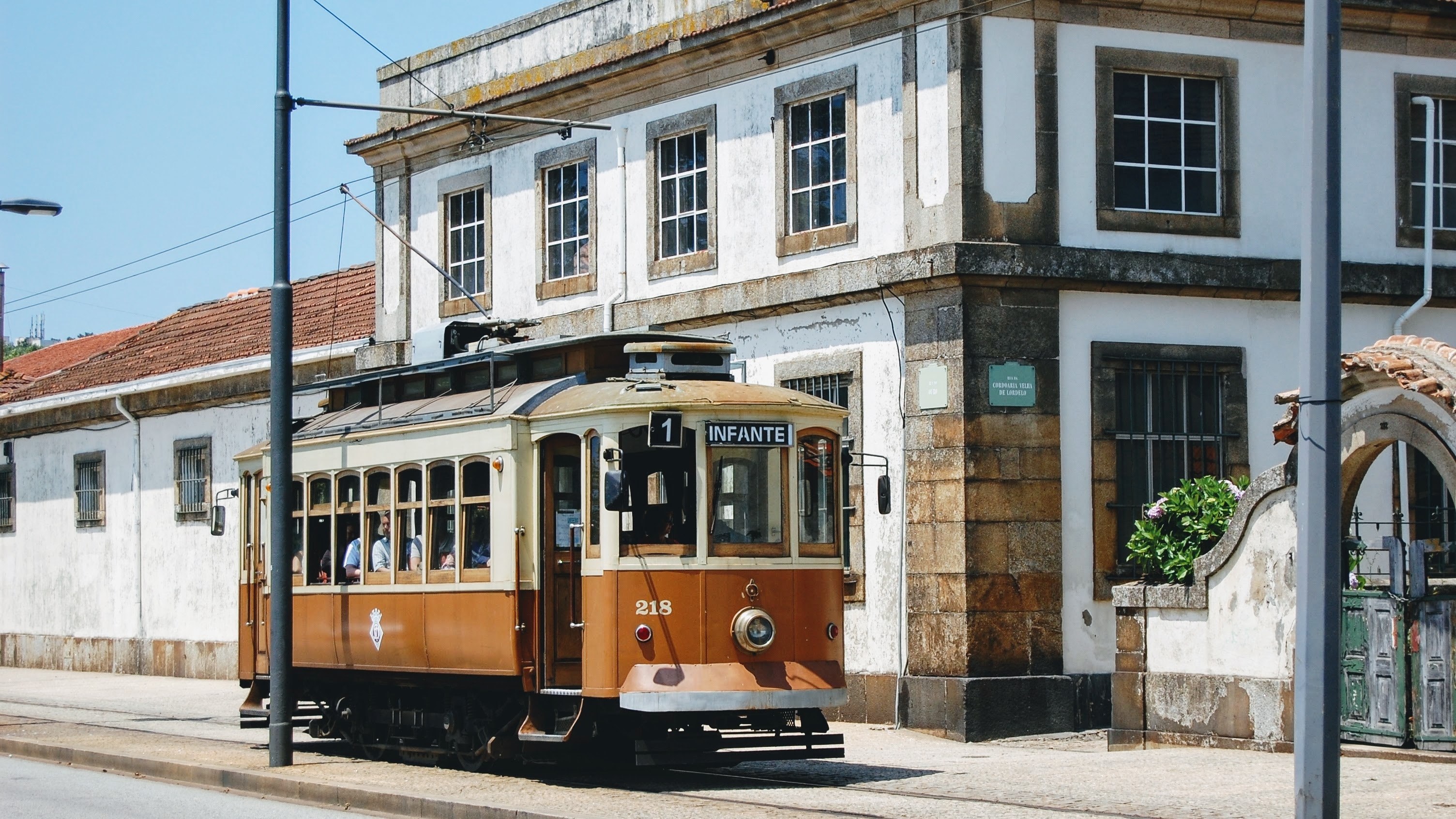 Wallpaper / portugal porto summer and classic HD 4k wallpaper free download