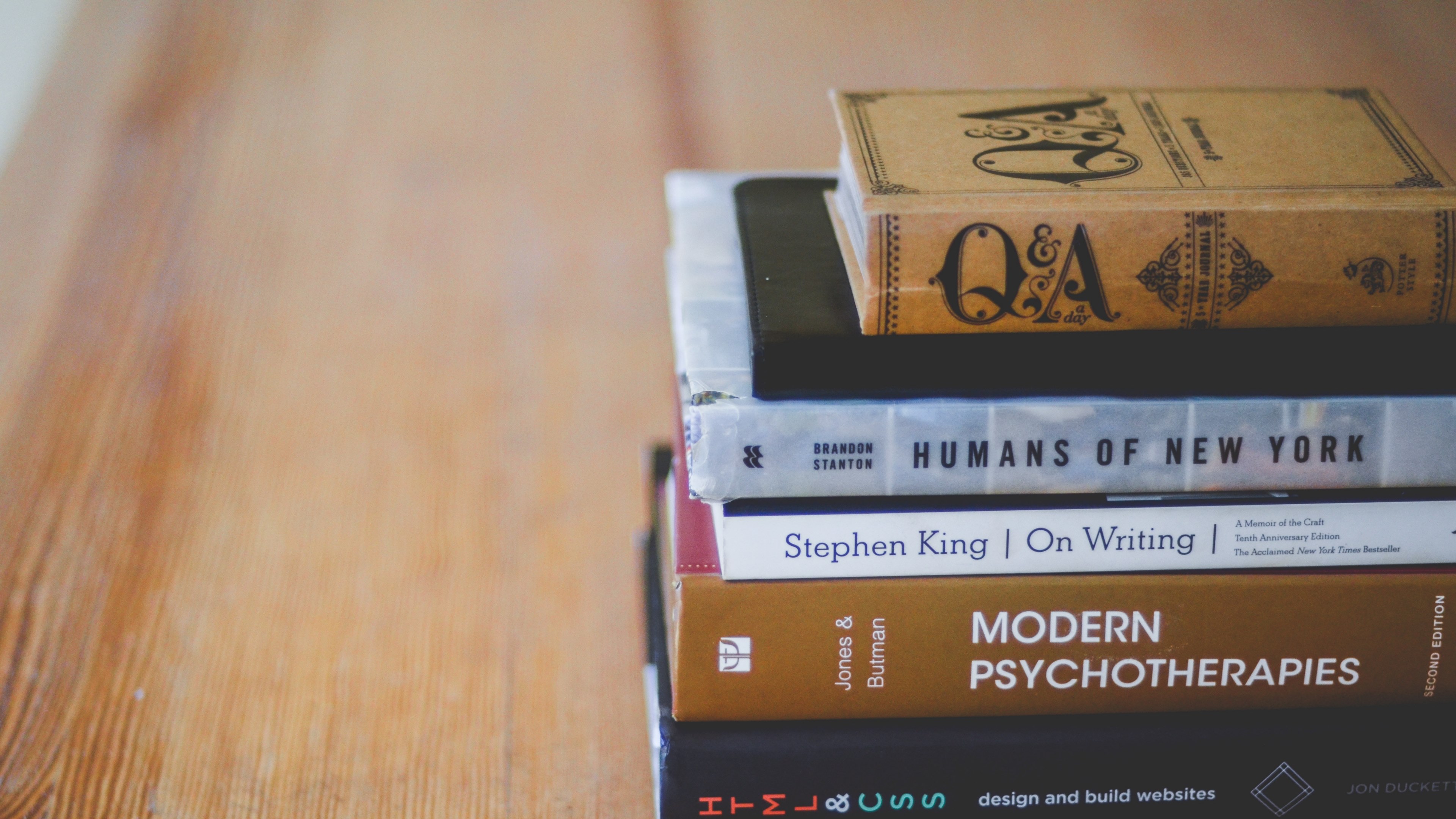 summer reading 4k wallpaper