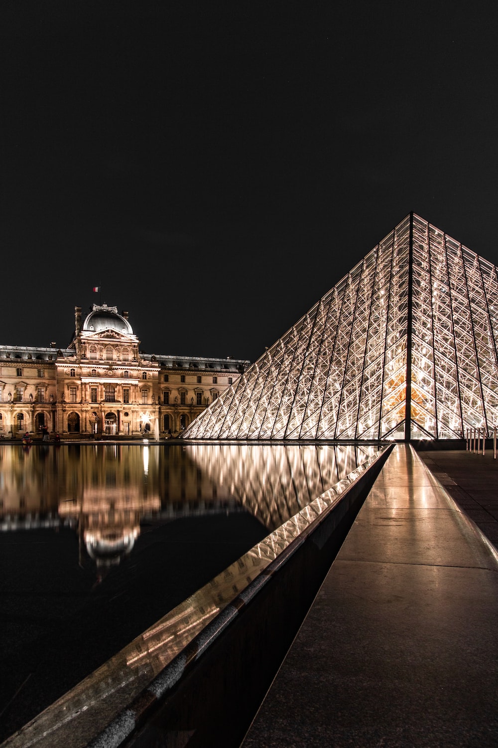 Louvre Picture [HD]. Download