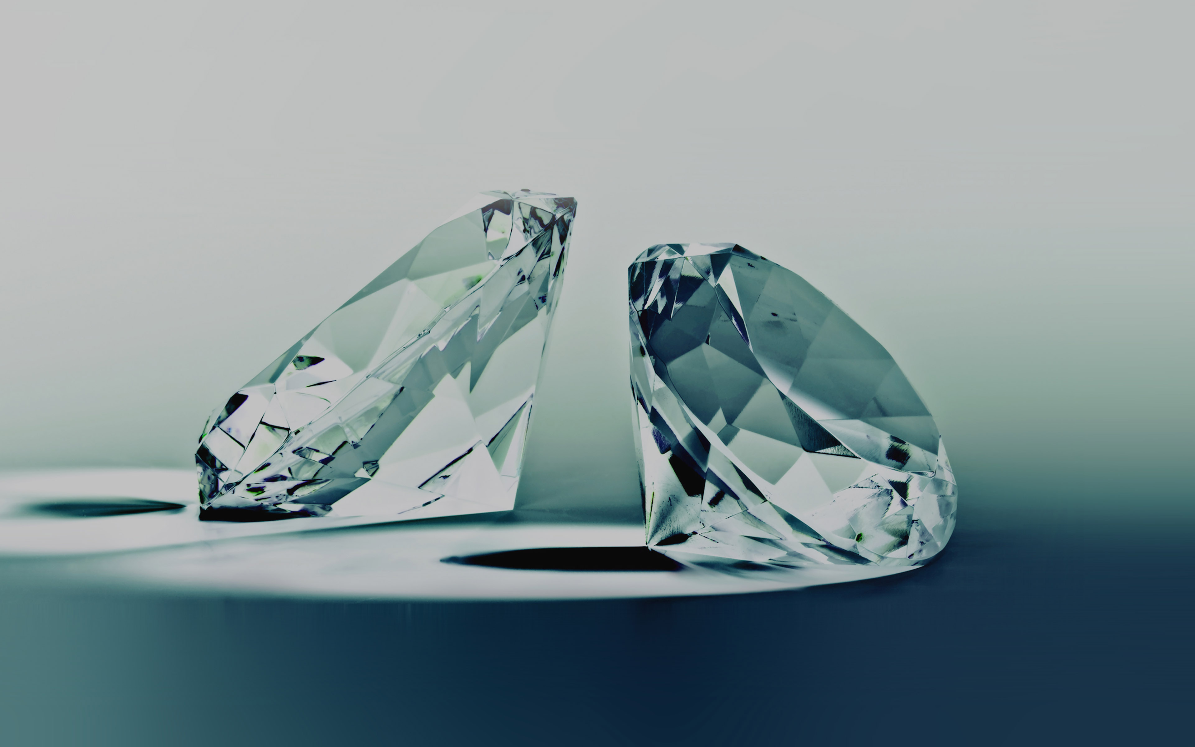 desktop, laptop. diamond blue two art