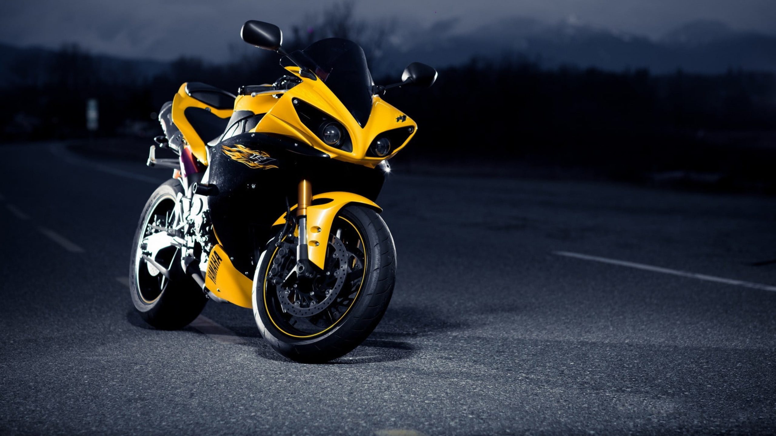 Yamaha Motorcycle [4K] Wallpaper