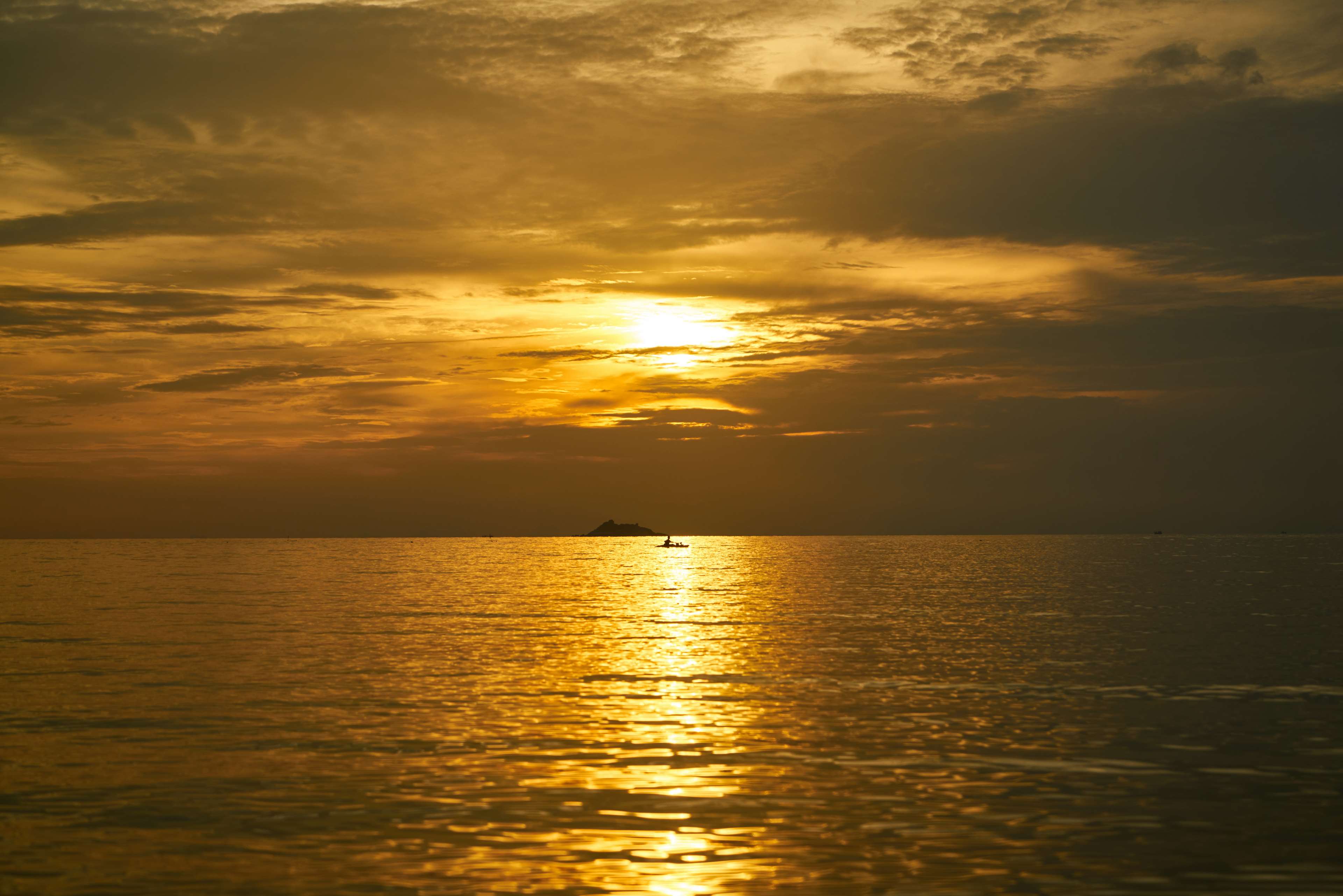 clouds, day, holiday, horizontal, landscape, no people, photography, red, seascape, see, summer, sunrise, sunset, the relaxation, travel, vacation, water, waving, yellow 4k wallpaper