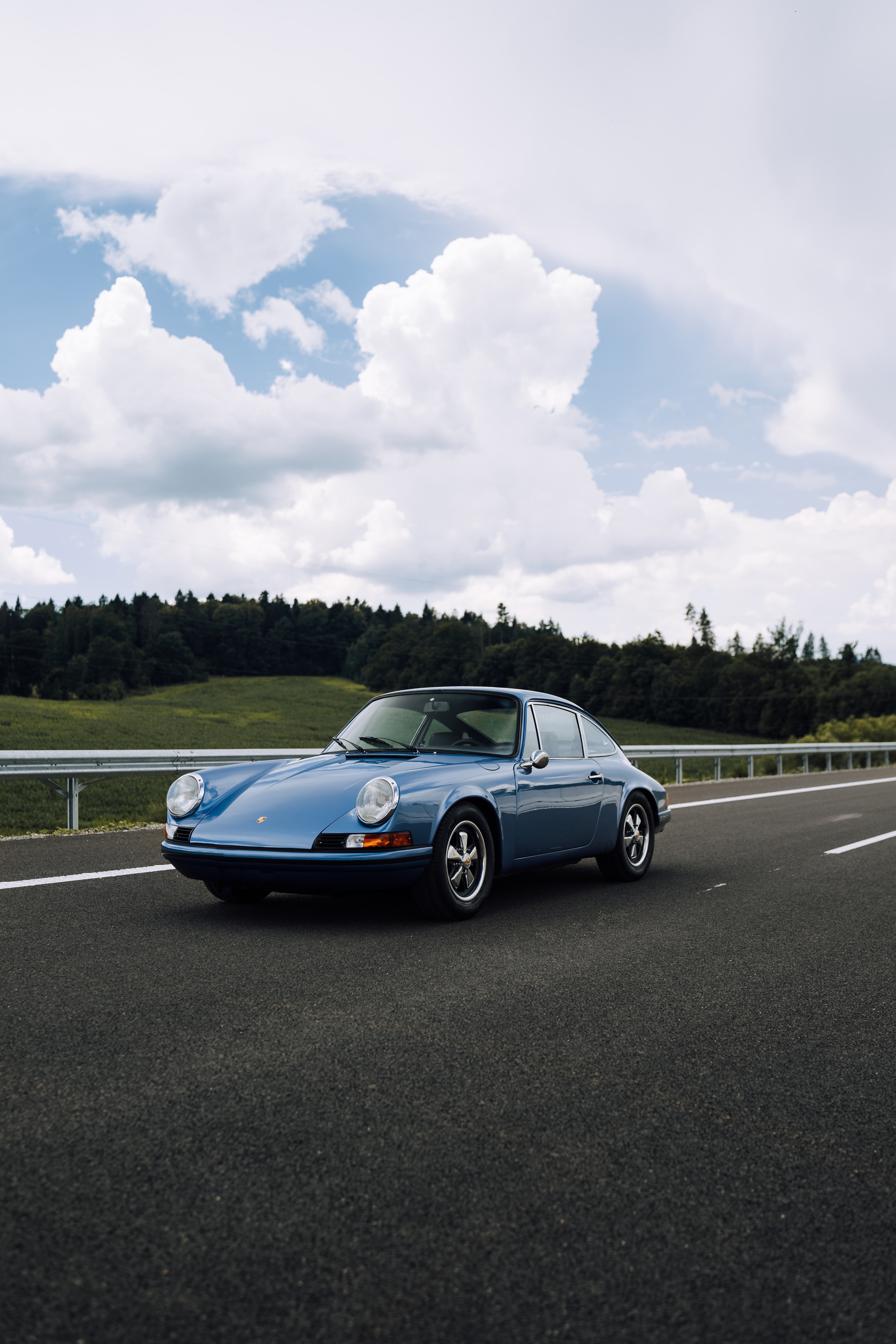 Download Porsche 911 wallpaper