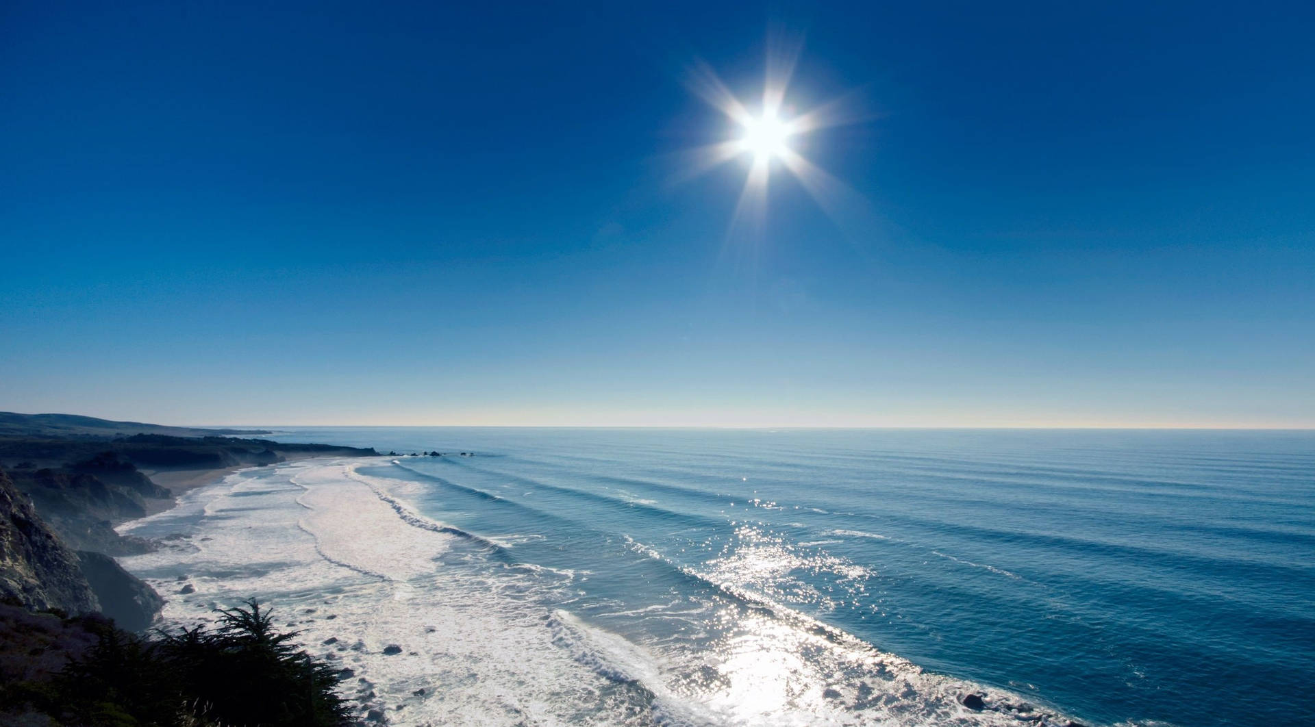 Download Sunshine Beach Scenery