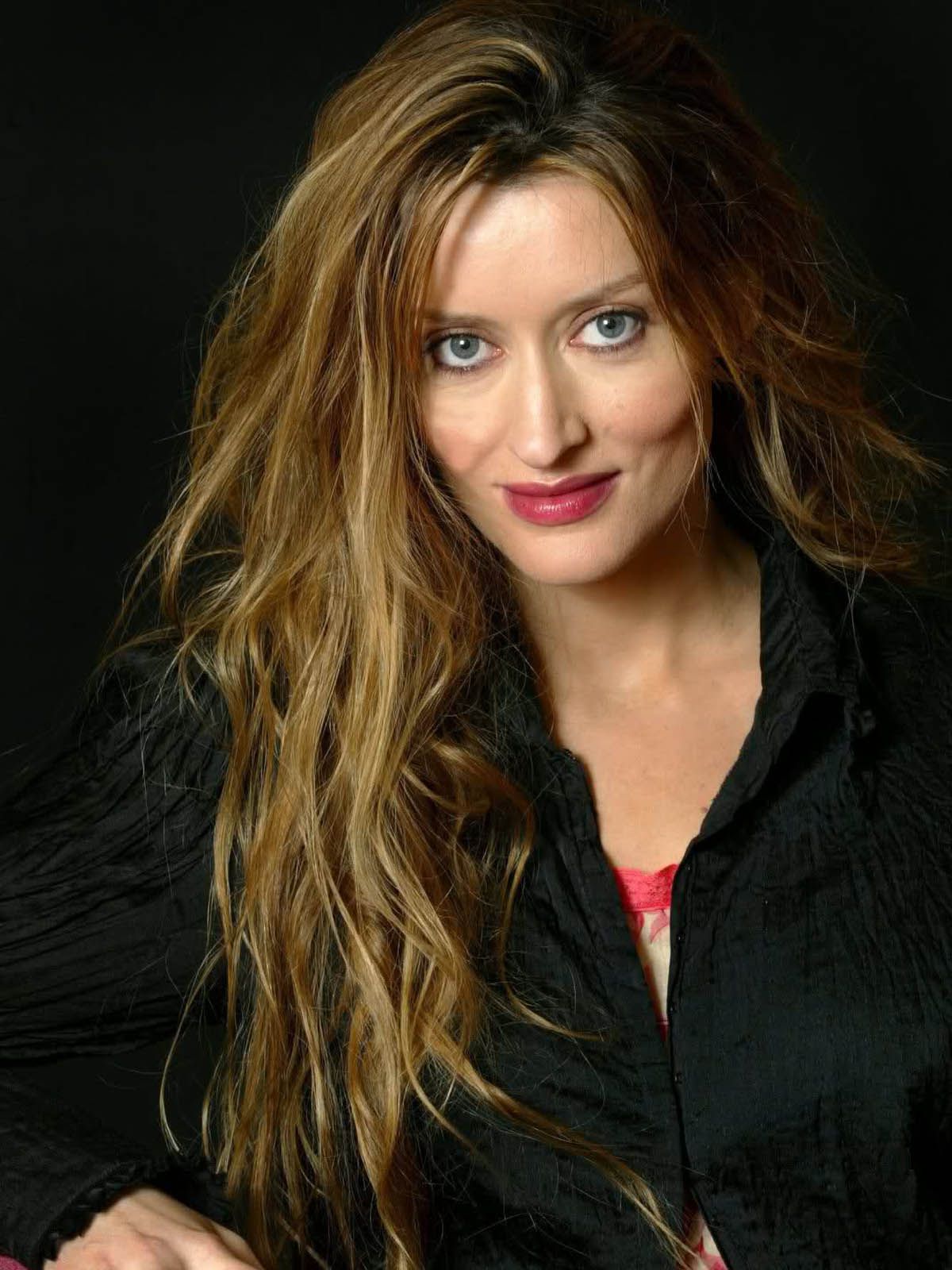 ACTRESS WALLPAPERS: Natascha Mcelhone