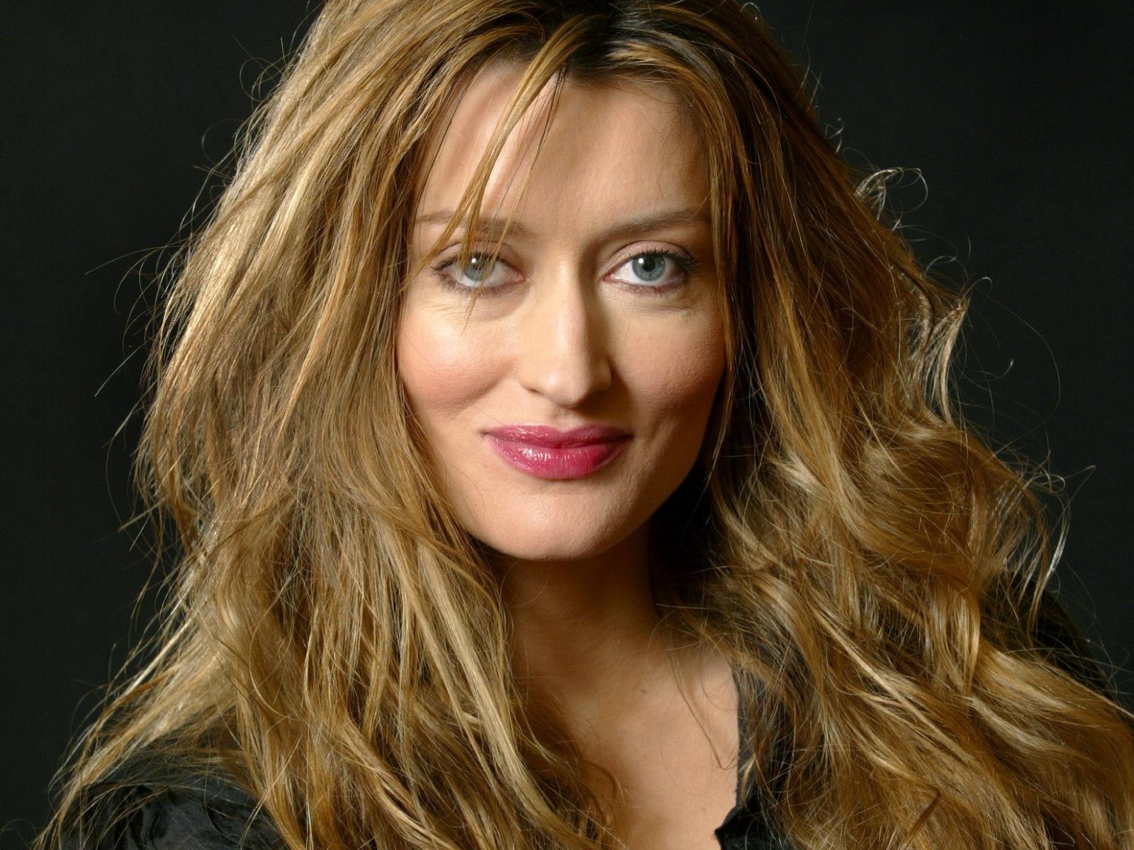 Natascha Mcelhone