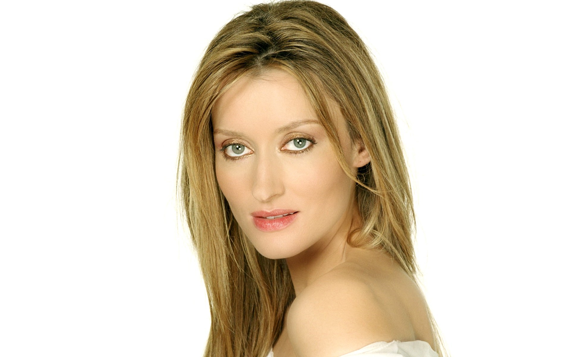 Natascha Mcelhone HD Wallpaper