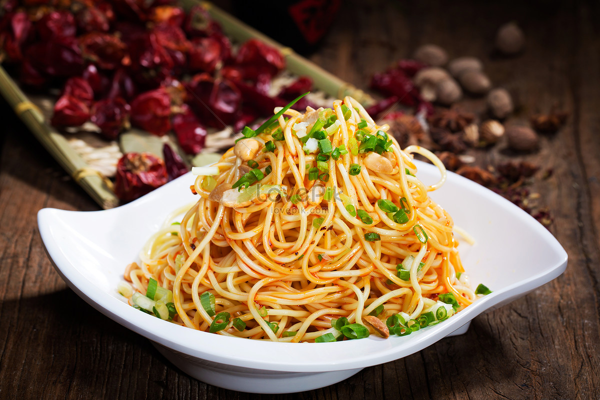 Sichuan Snacks Spicy Cold Noodles