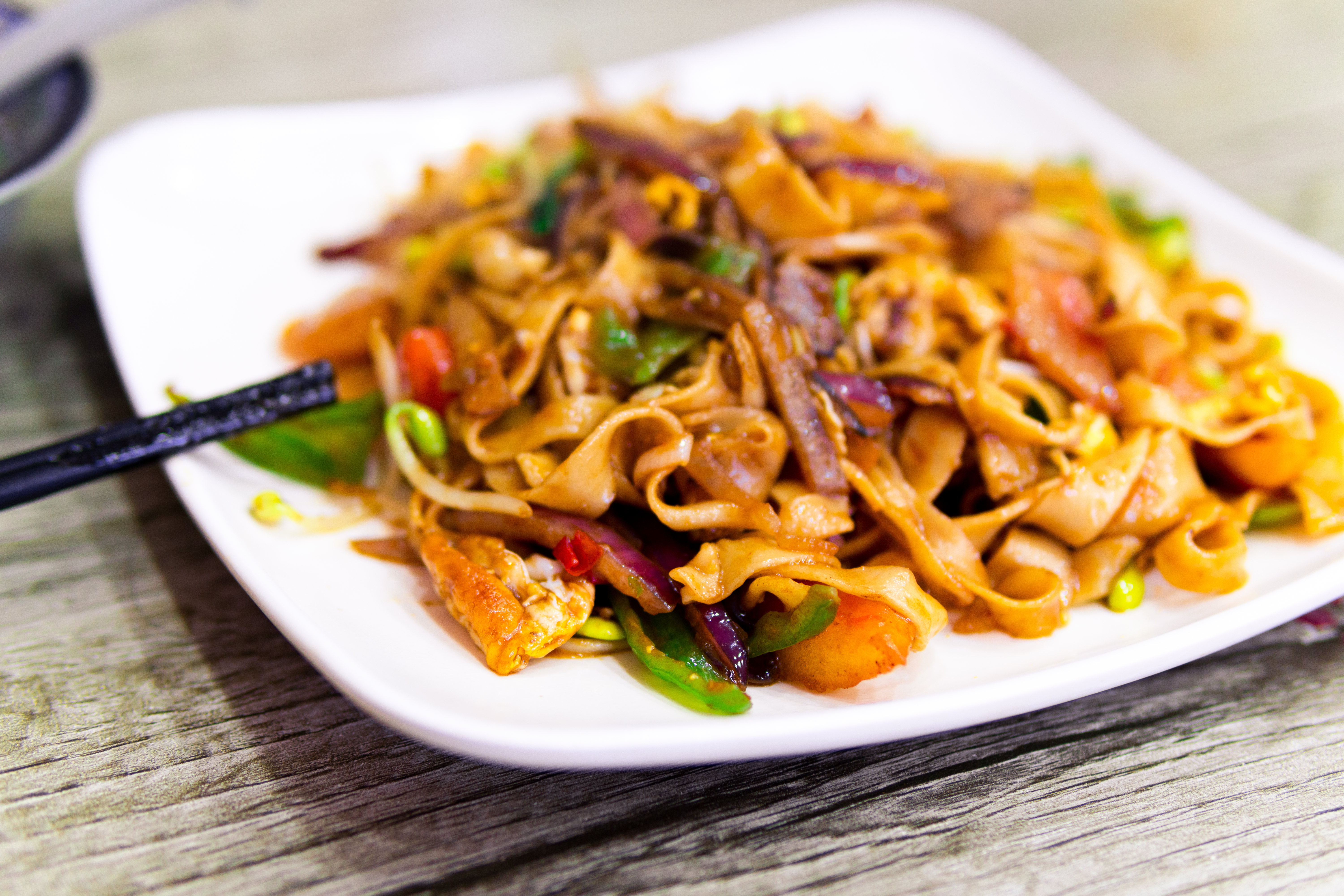 white plate Desktop wallpaper 1366x768