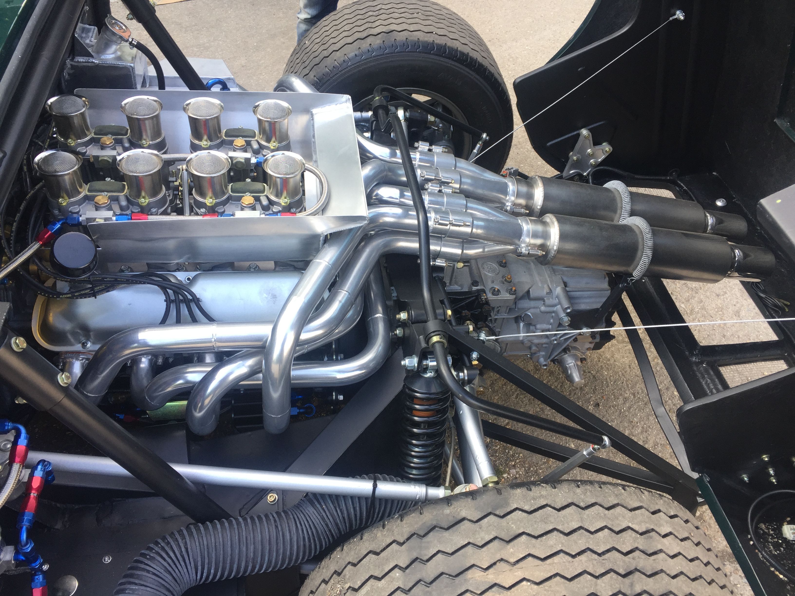 Ford gt40 engine bay. Ford gt, Ford