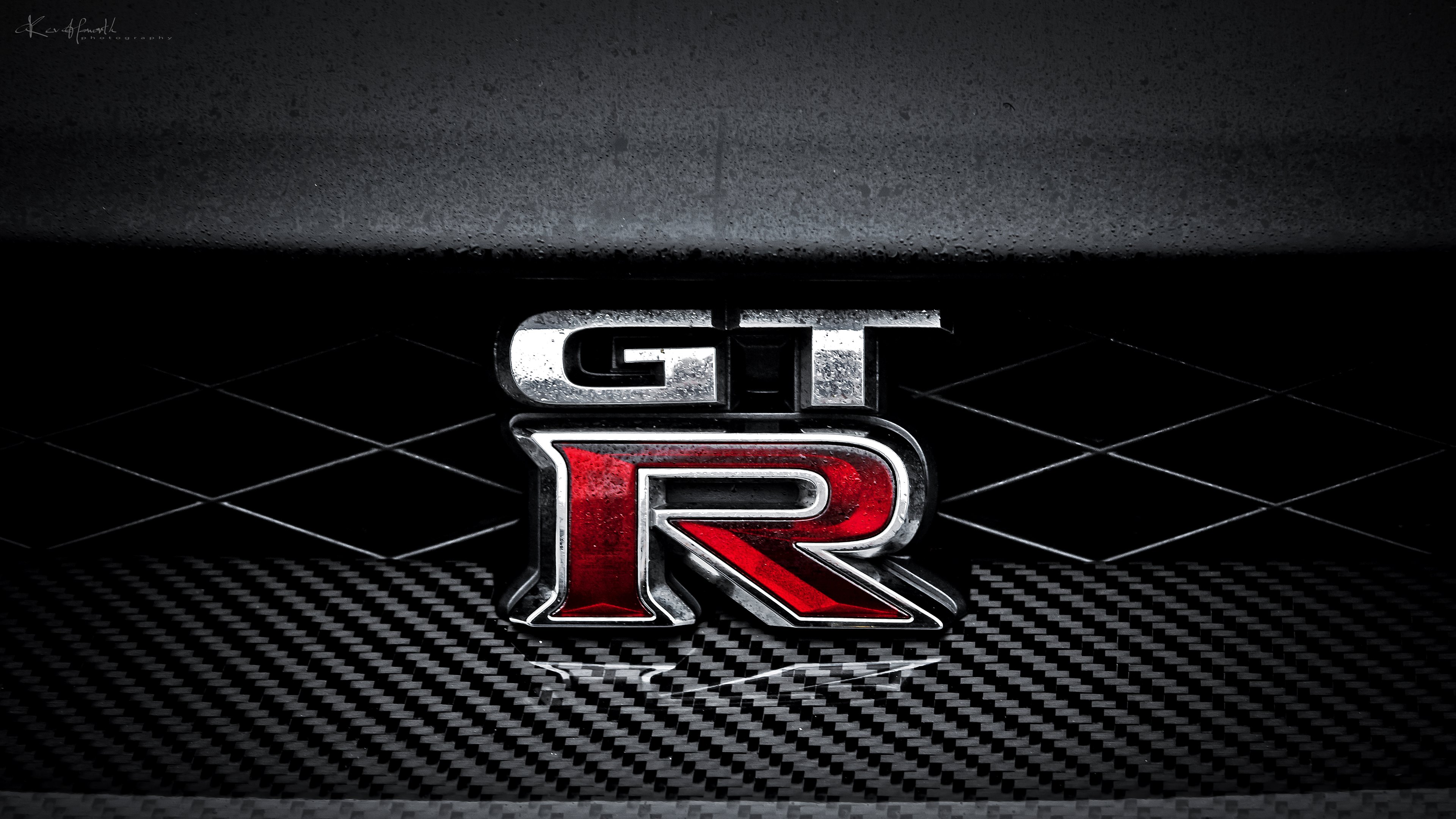 GTR Logo Wallpaper