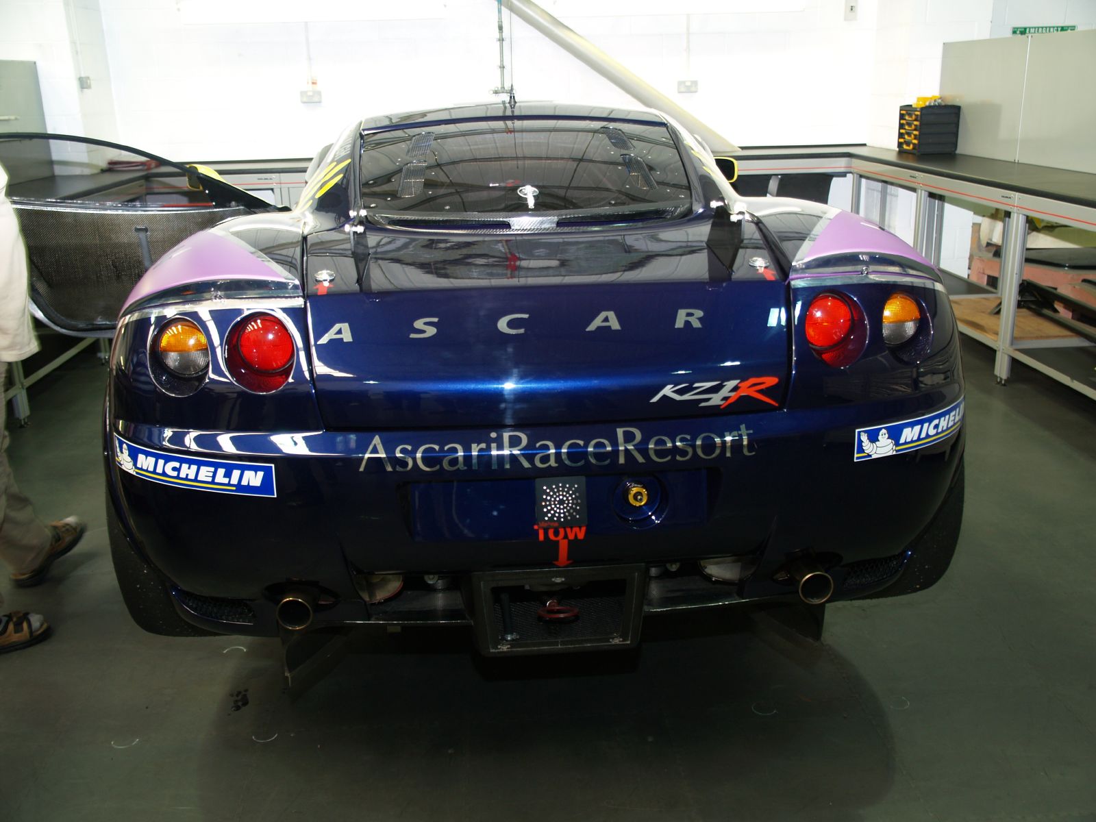 Ascari KZ1R