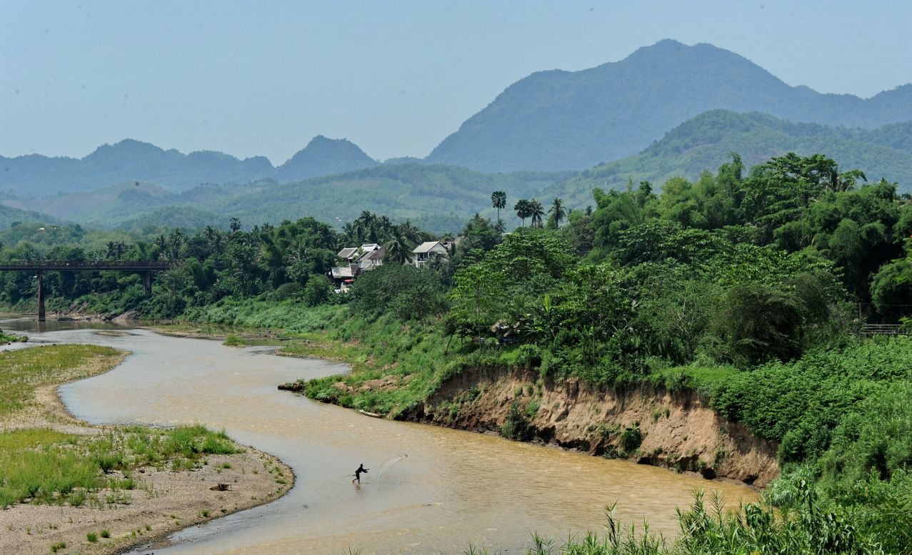 Life along the Mekong River (photos)