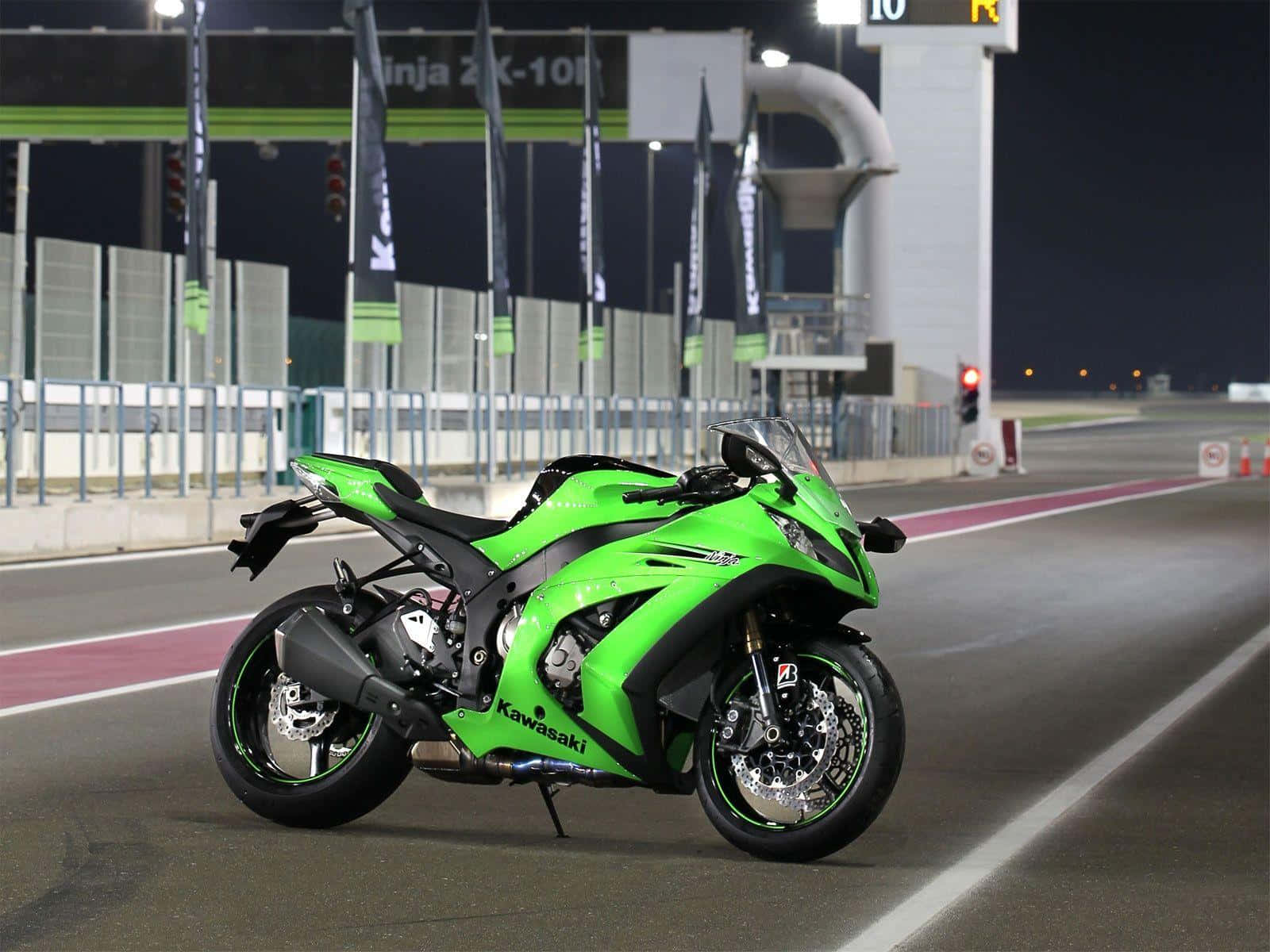 Download Awesome Kawasaki Ninja ZX10R