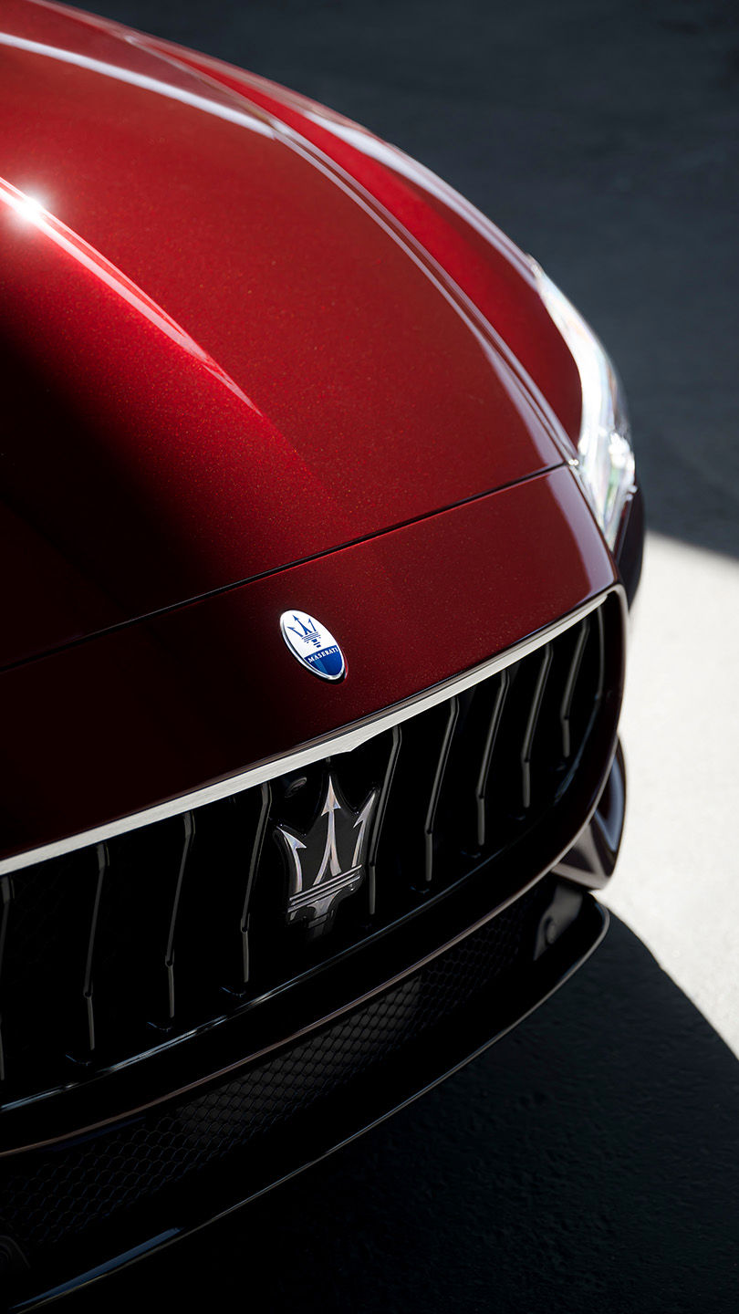Maserati Quattroporte Race Bred Luxury Sedan: Specs & MSRP
