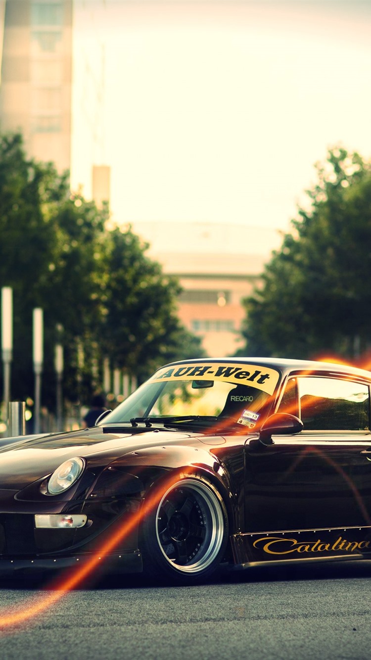 Porsche 911 classic car 750x1334 iPhone