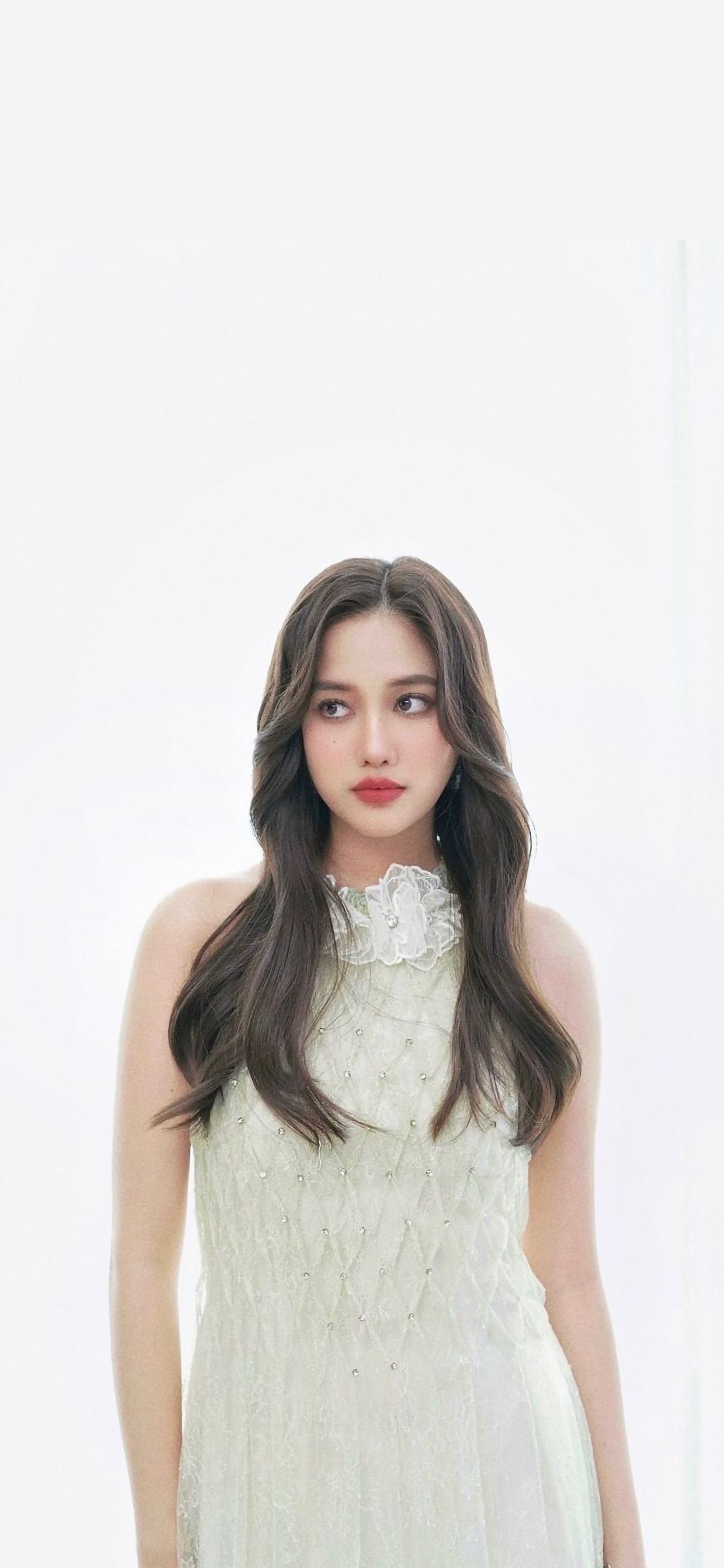 Freen Sarocha Extended Wallpaper