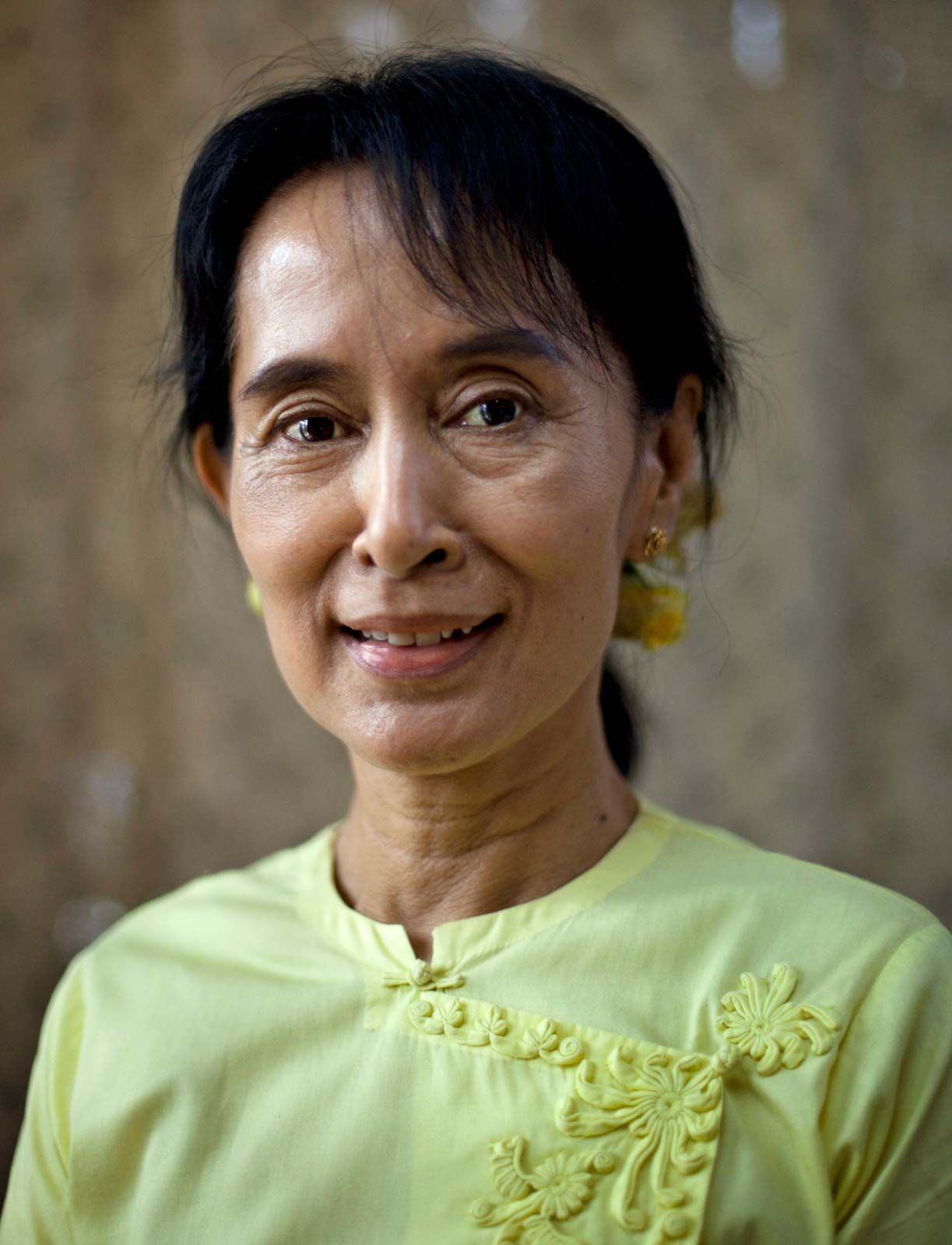 Aung San Suu Kyi. Biography, Nobel