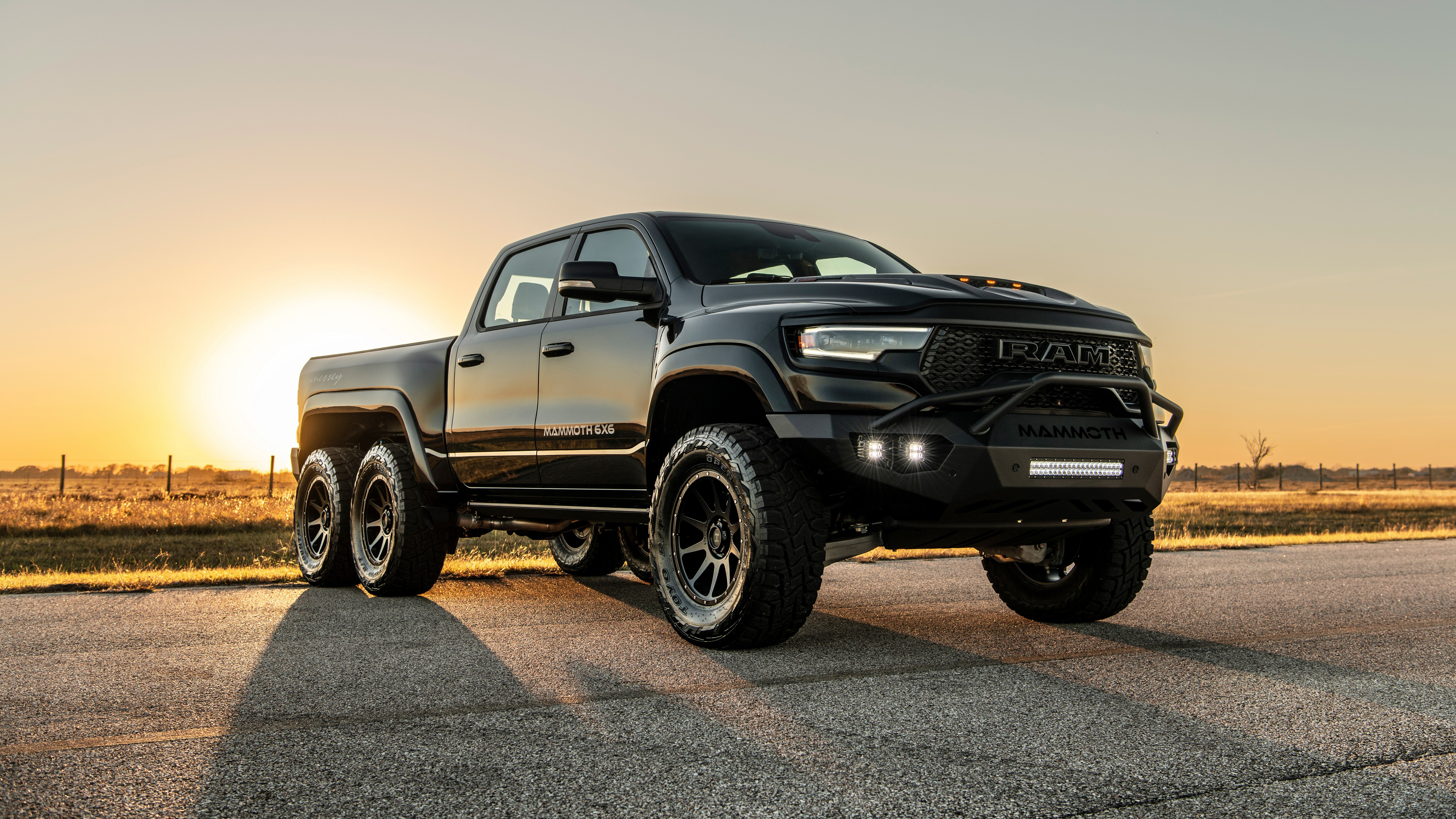Hennessey Mammoth 1000 6x6 TRX 2022 5K