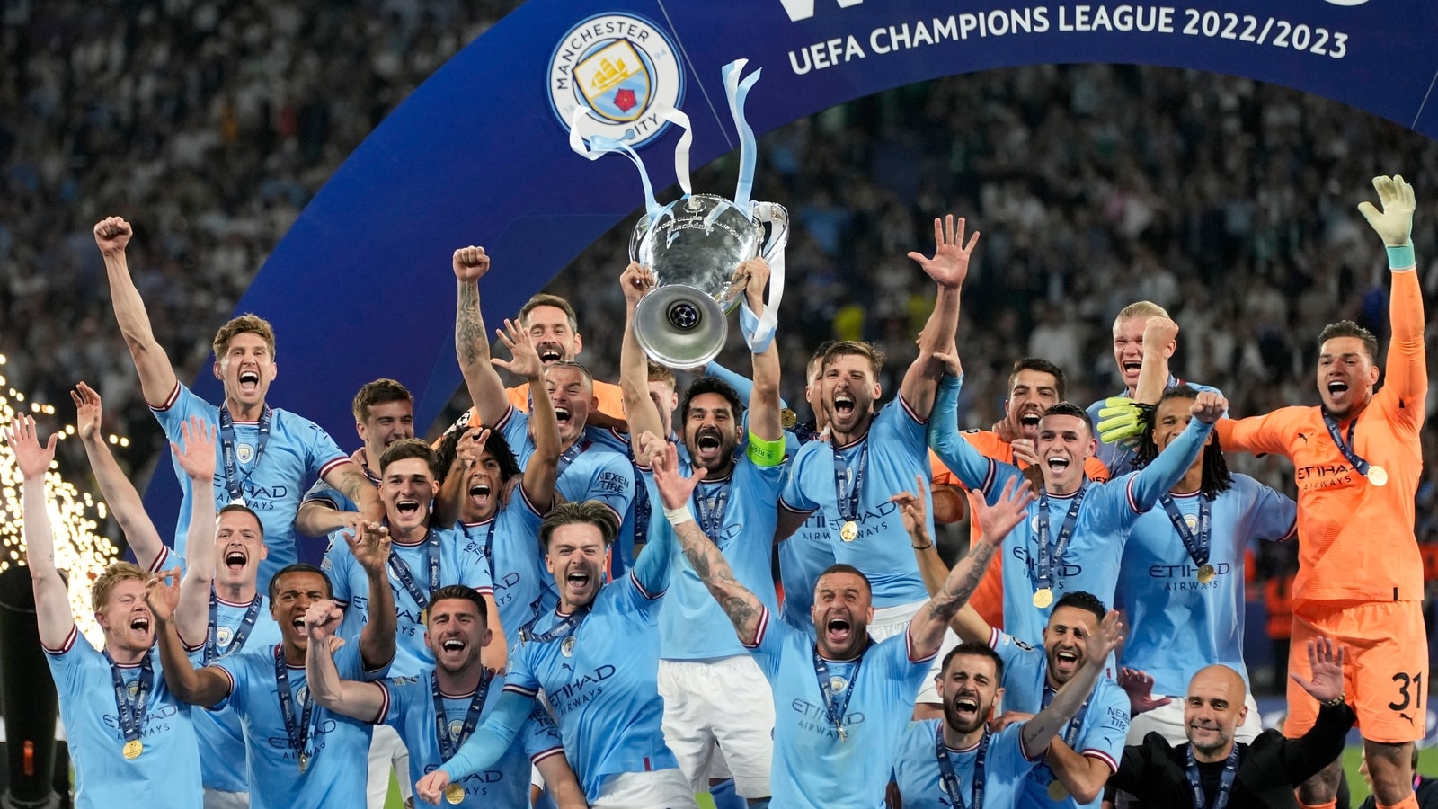 Man City Treble Winners Wallpapers Wallpaper Cave